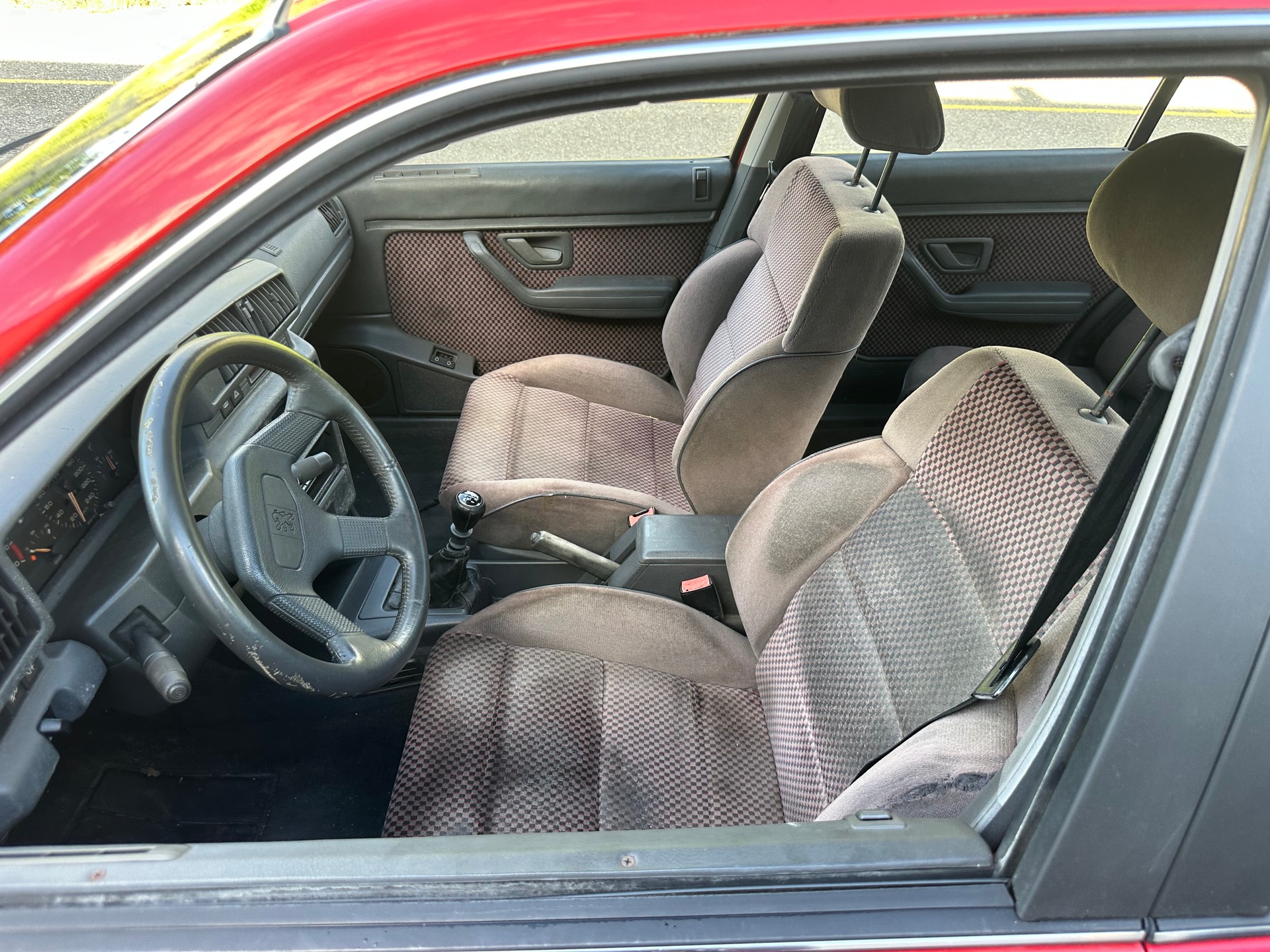 PEUGEOT 405 1.9 Mi16-image-8