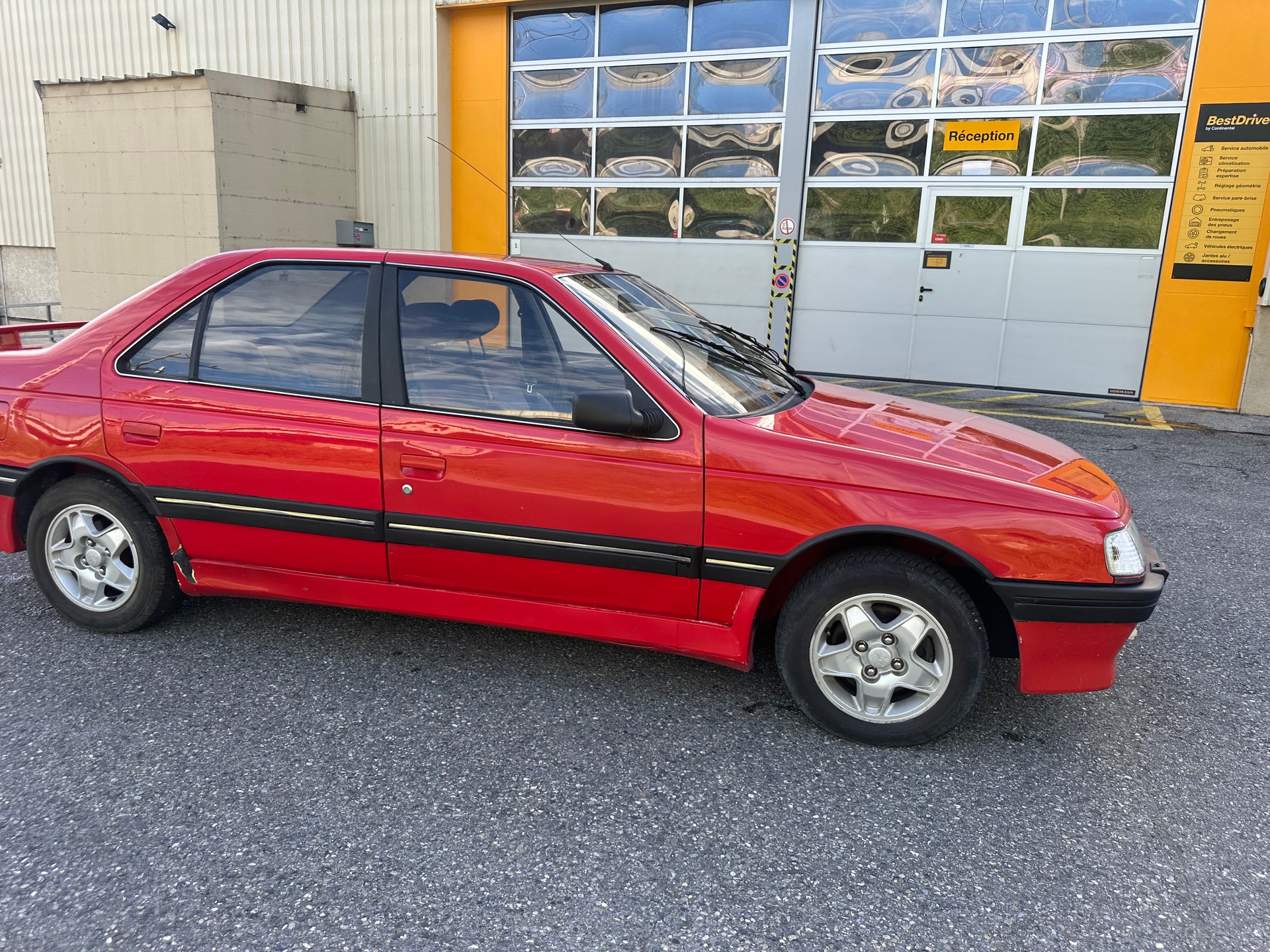 PEUGEOT 405 1.9 Mi16-image-1