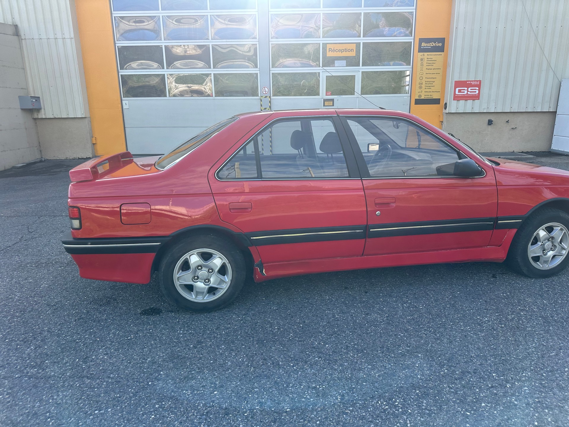 PEUGEOT 405 1.9 Mi16-image-15