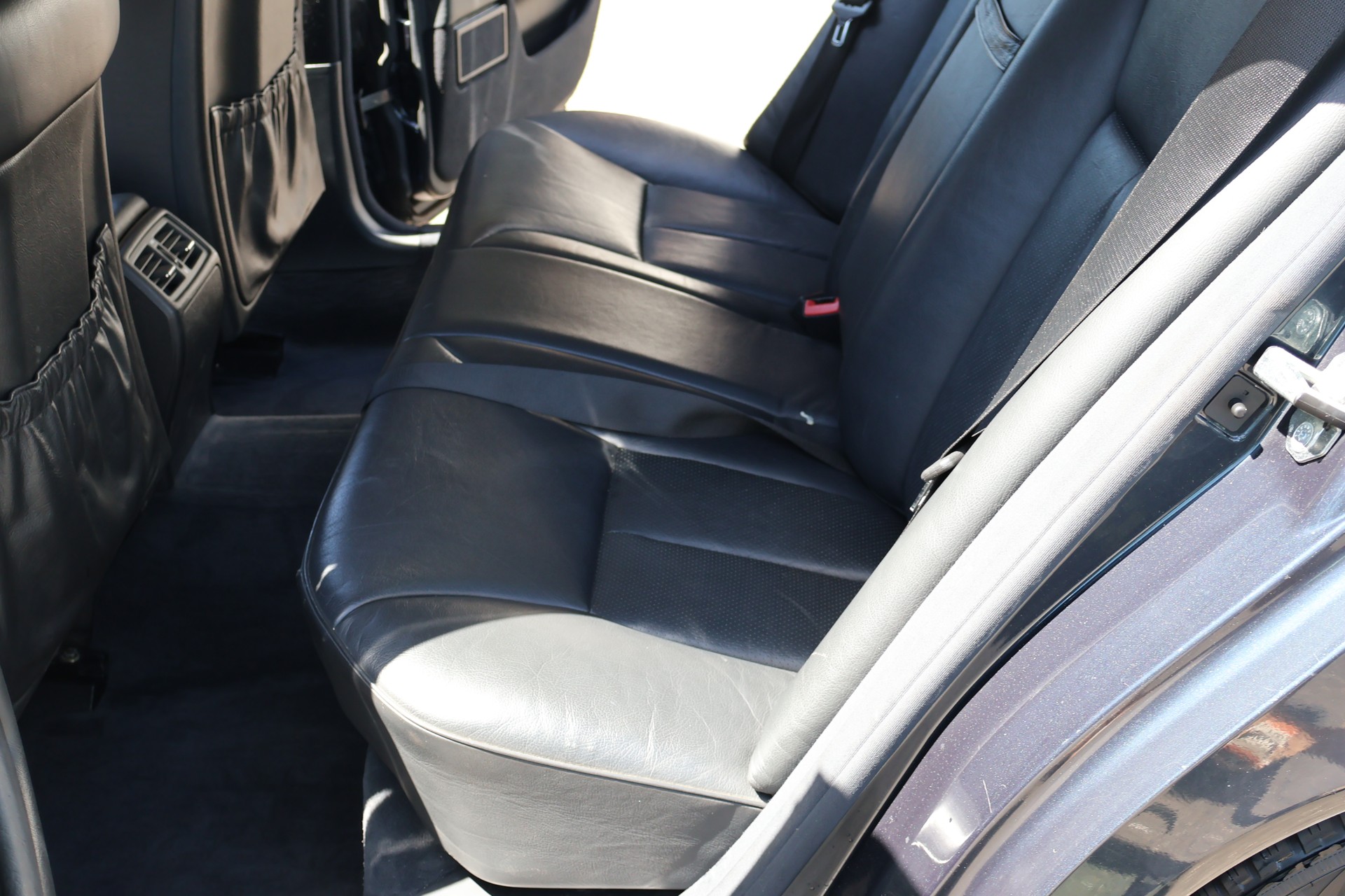 MERCEDES-BENZ E 320 Avantgarde Automatic-image-13