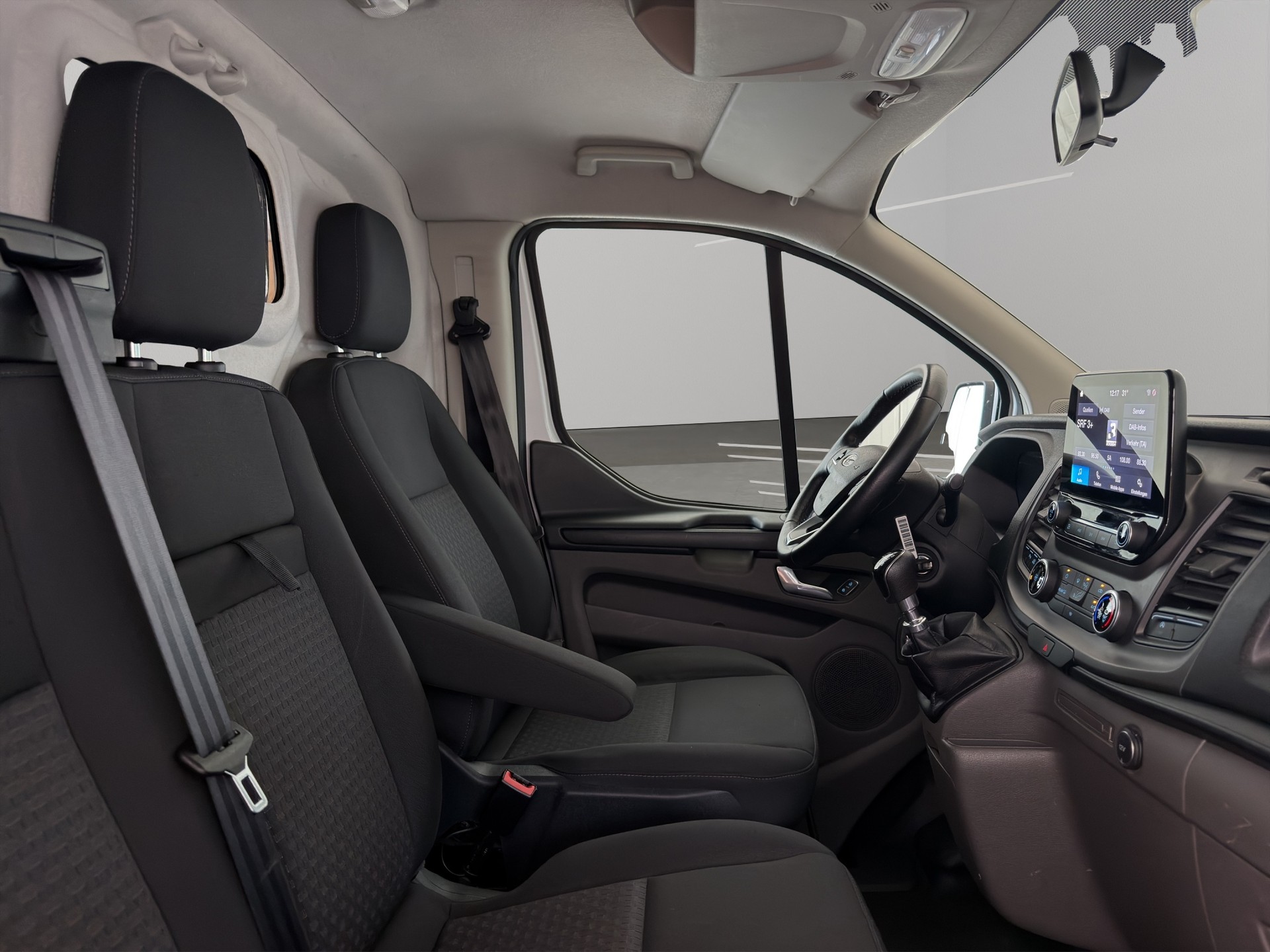 FORD Transit Custom Van 300 L2H1 Trend-image-10