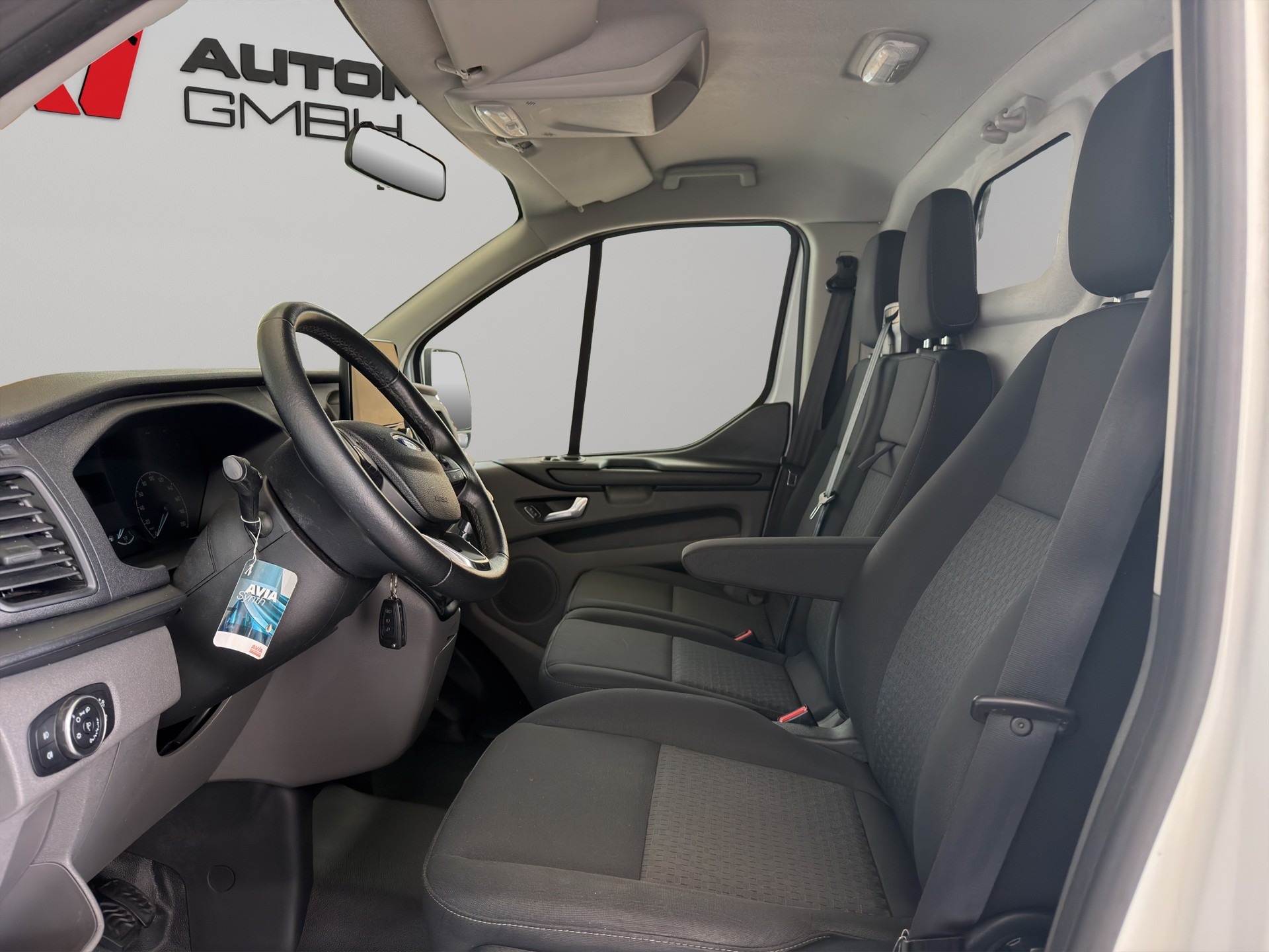 FORD Transit Custom Van 300 L2H1 Trend-image-12