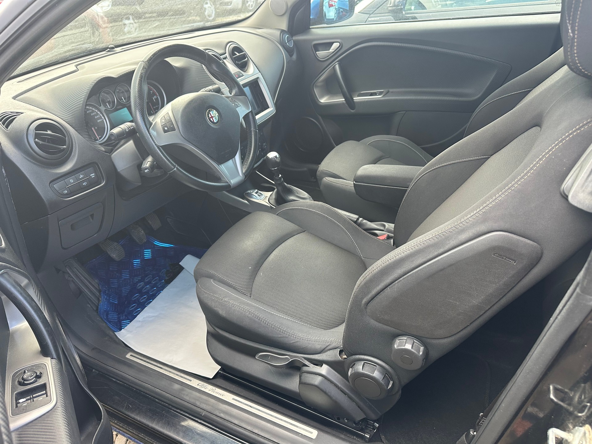 ALFA ROMEO MiTo 1.4 Distinctive-image-5