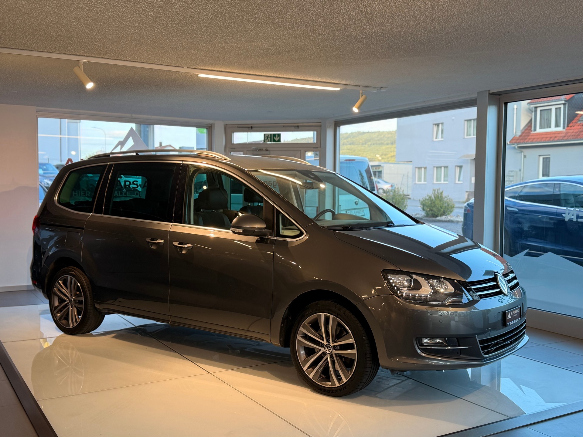 VW Sharan 2.0 TDI BMT Comfortline 4Motion DSG-image-6