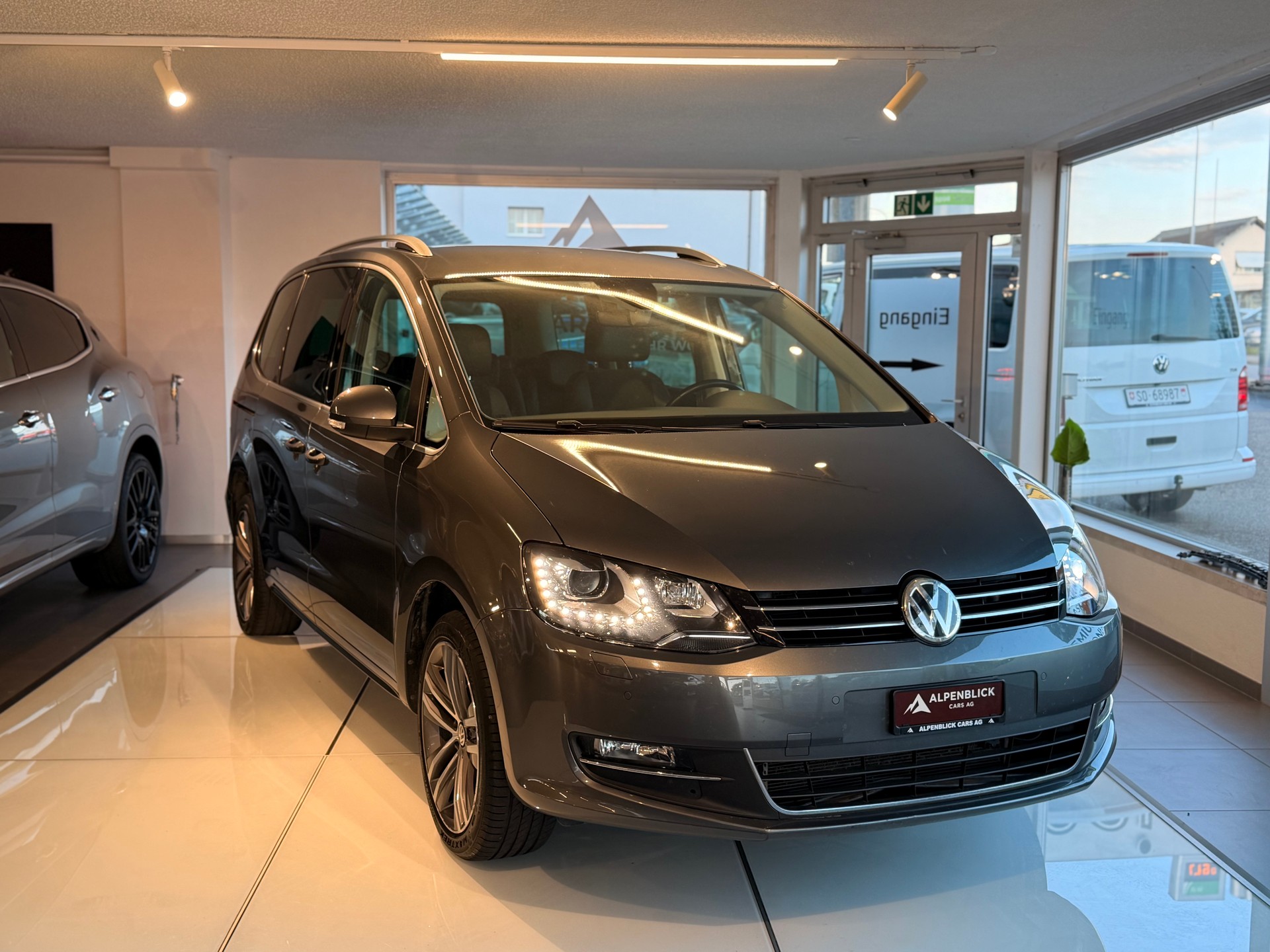 VW Sharan 2.0 TDI BMT Comfortline 4Motion DSG-image-5