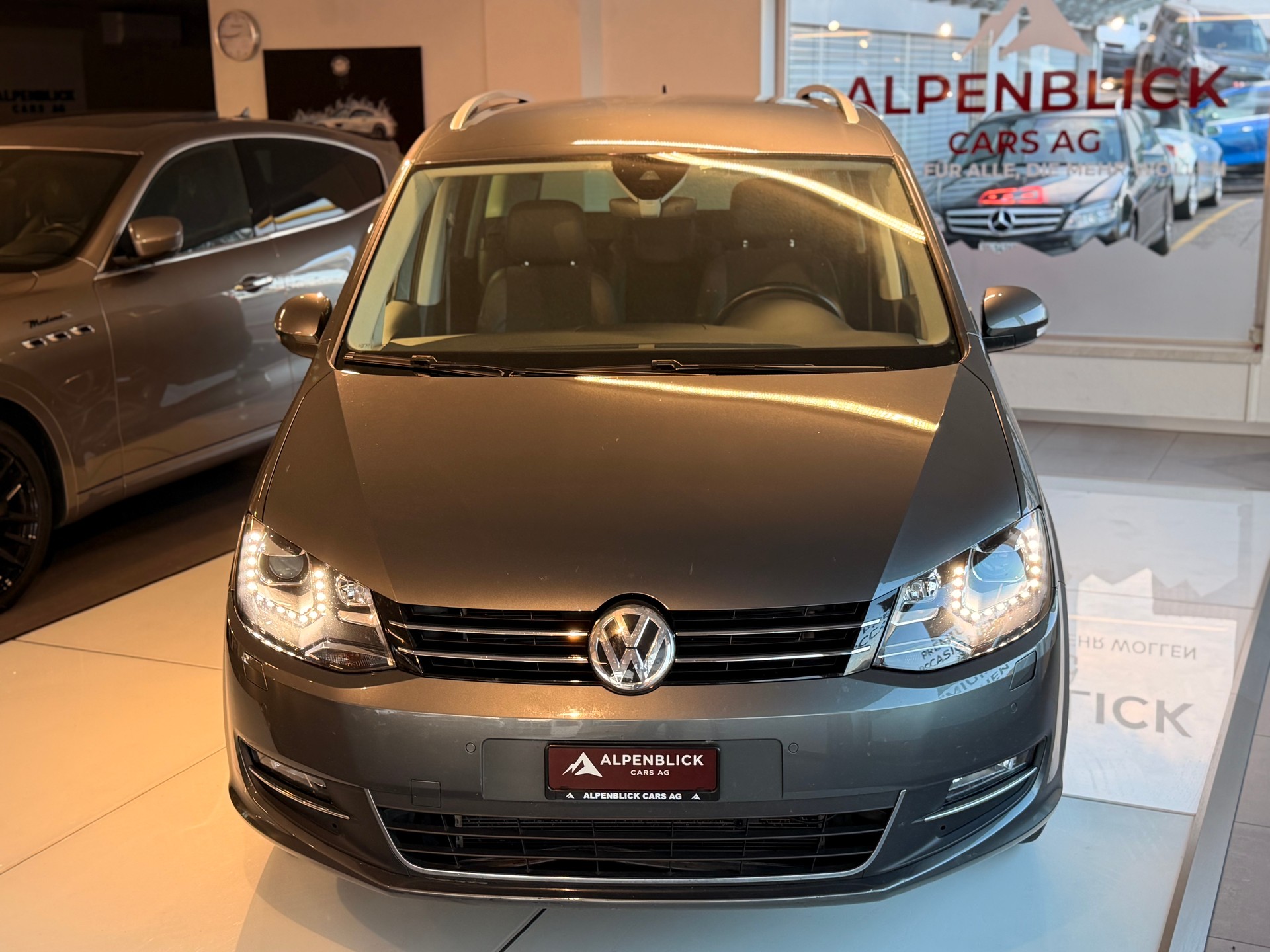 VW Sharan 2.0 TDI BMT Comfortline 4Motion DSG-image-4