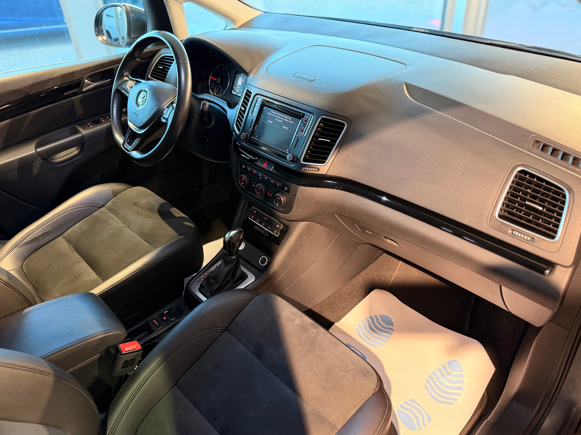 VW Sharan 2.0 TDI BMT Comfortline 4Motion DSG-image-28