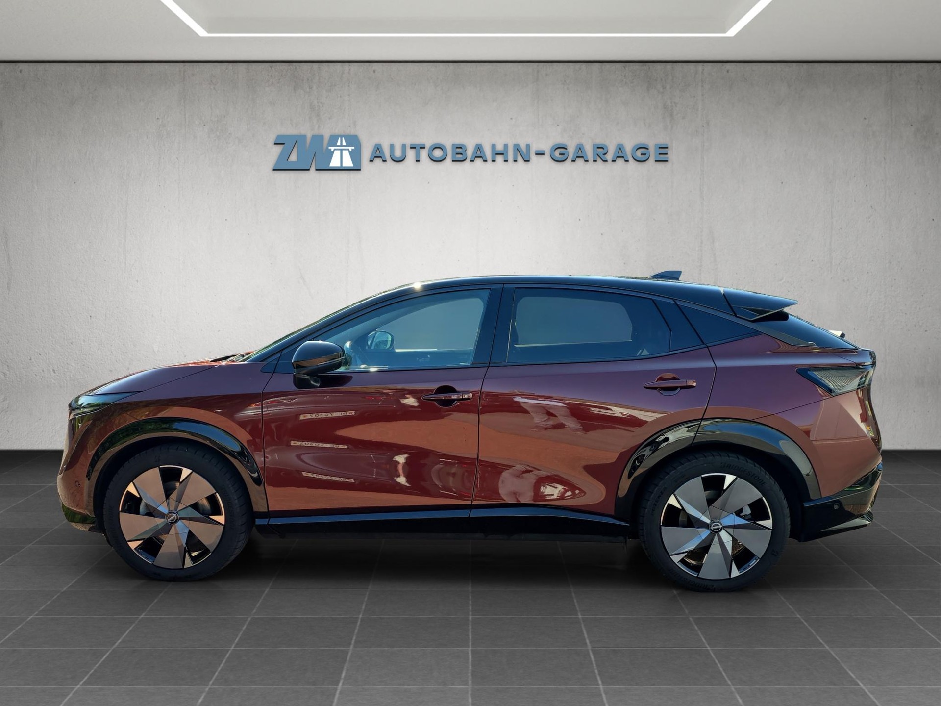 NISSAN Ariya Diamond e-4orce-image-1
