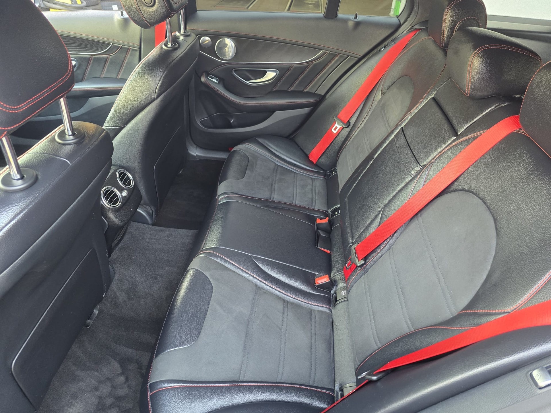 MERCEDES-BENZ C 43 AMG 4Matic 9G-Tronic-image-17