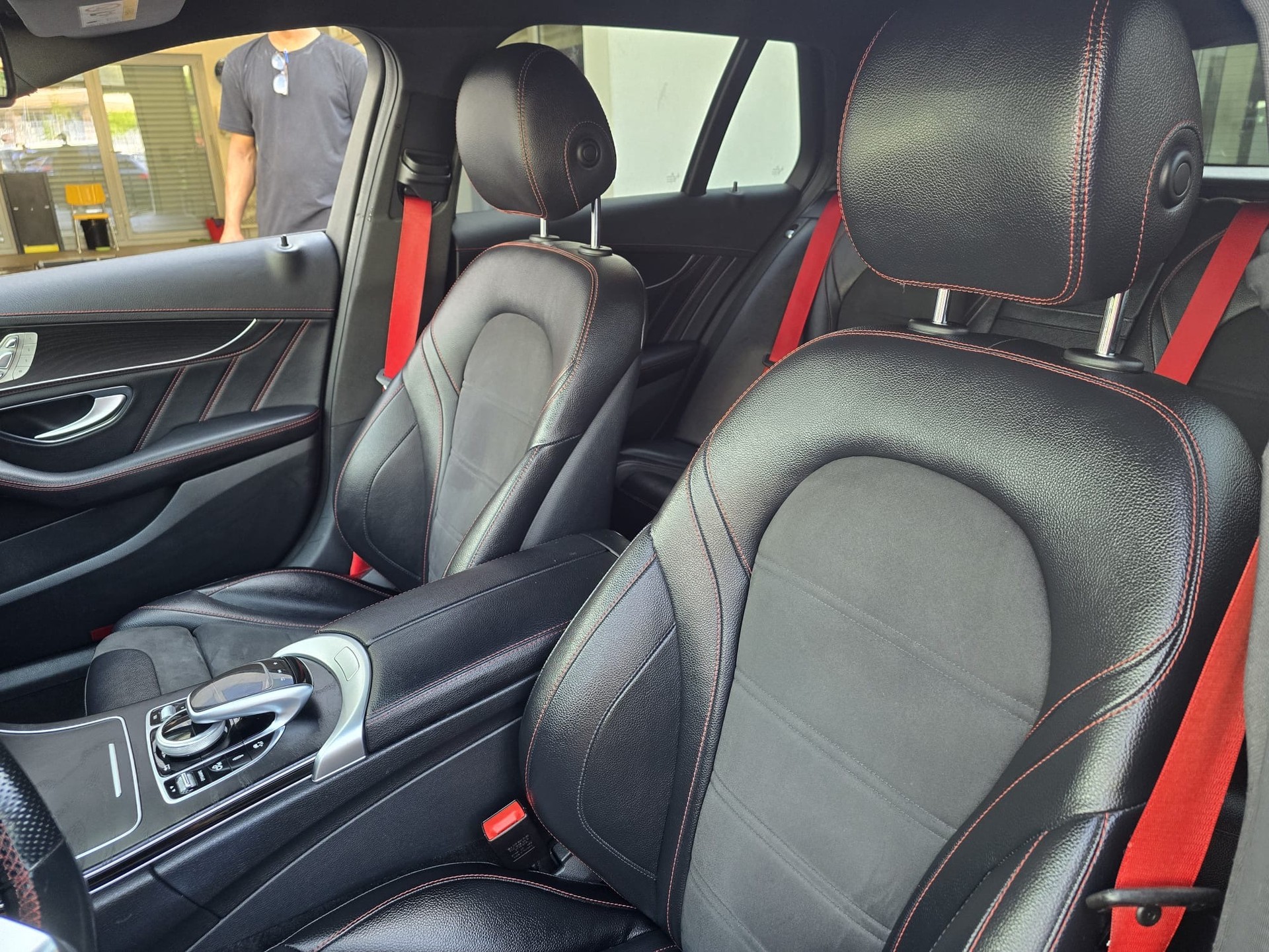 MERCEDES-BENZ C 43 AMG 4Matic 9G-Tronic-image-16