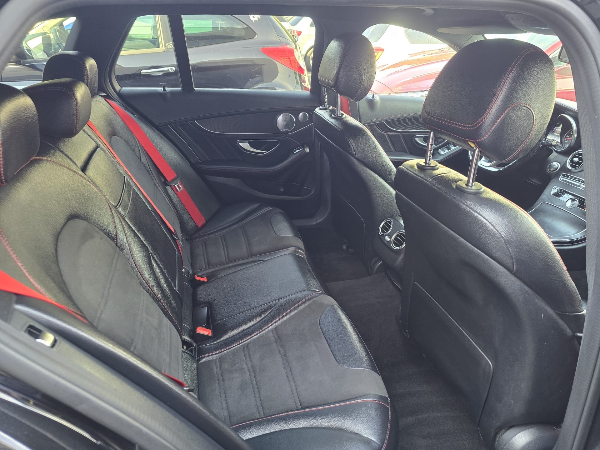 MERCEDES-BENZ C 43 AMG 4Matic 9G-Tronic-image-19