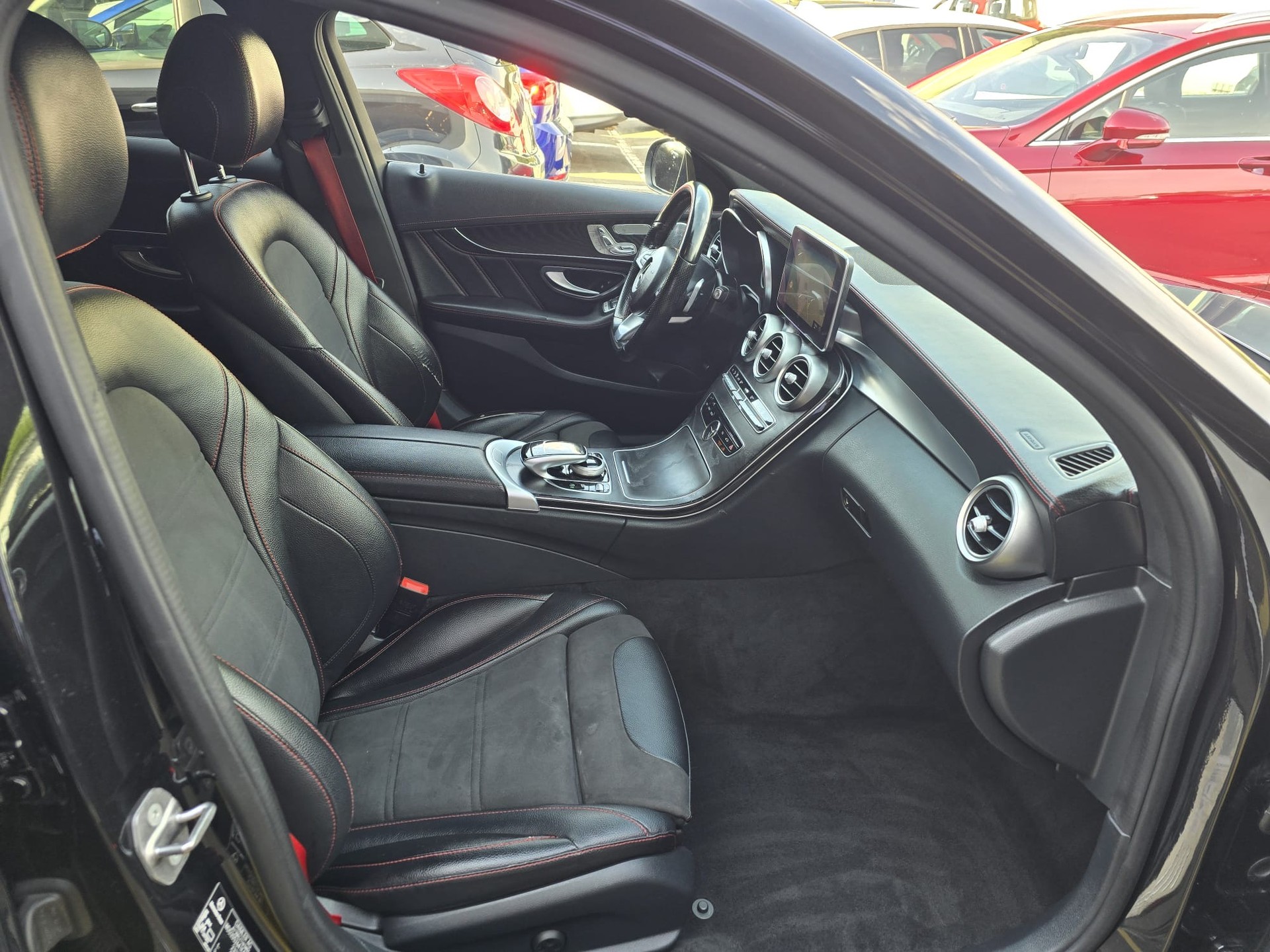 MERCEDES-BENZ C 43 AMG 4Matic 9G-Tronic-image-15