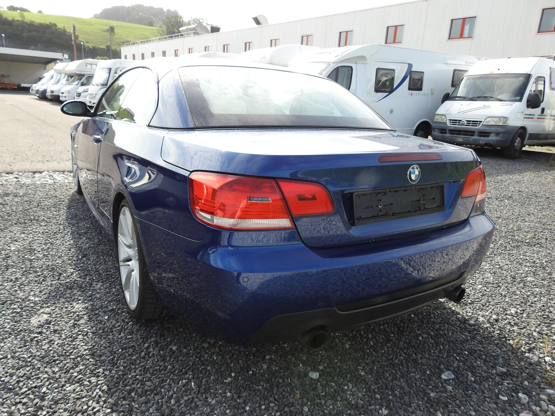 BMW 335i Cabriolet-image-3
