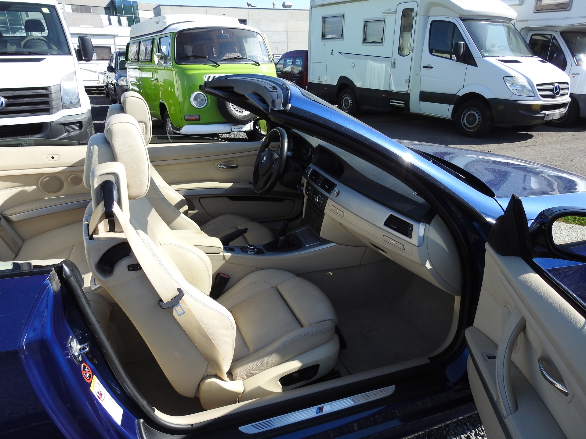 BMW 335i Cabriolet-image-29