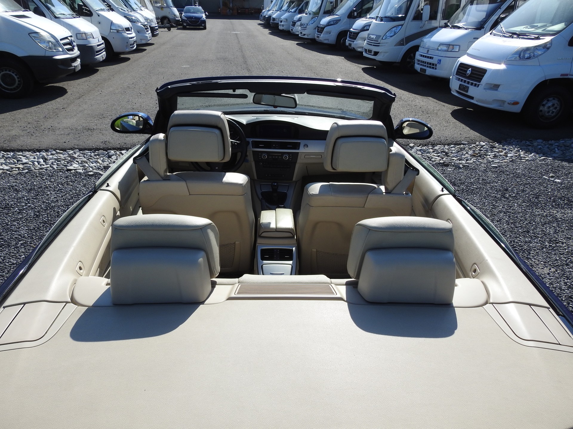 BMW 335i Cabriolet-image-27