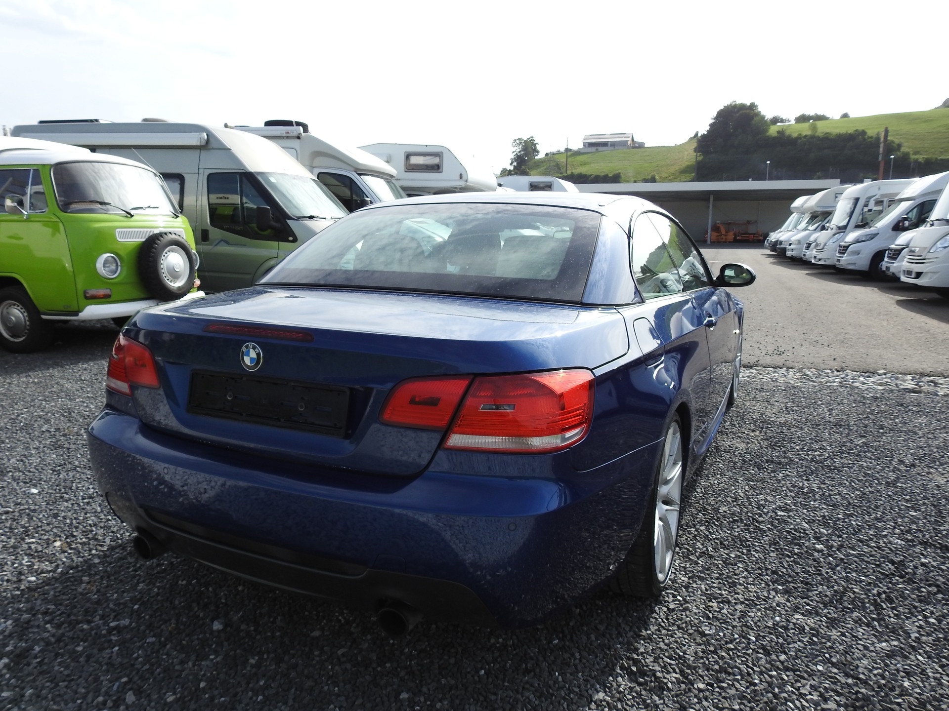 BMW 335i Cabriolet-image-5
