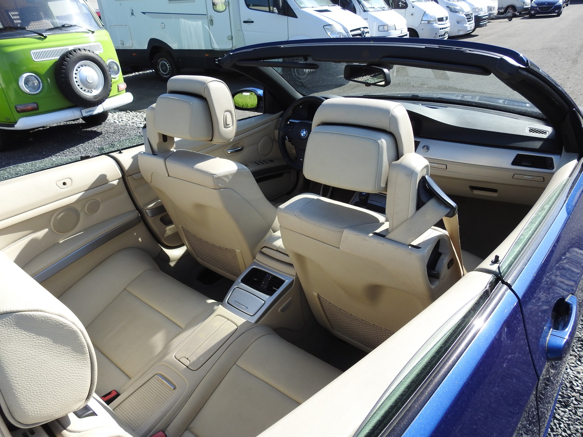 BMW 335i Cabriolet-image-28