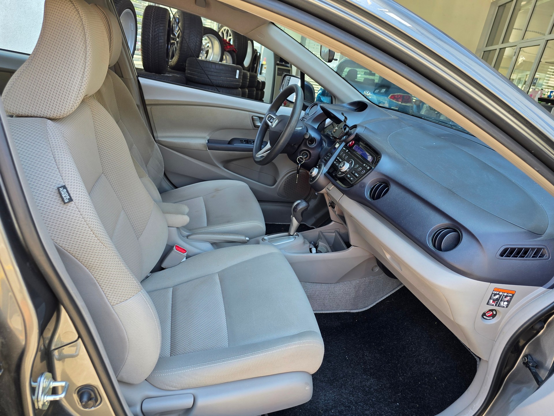 HONDA Insight 1.3i Hybrid Comfort CVT-image-17