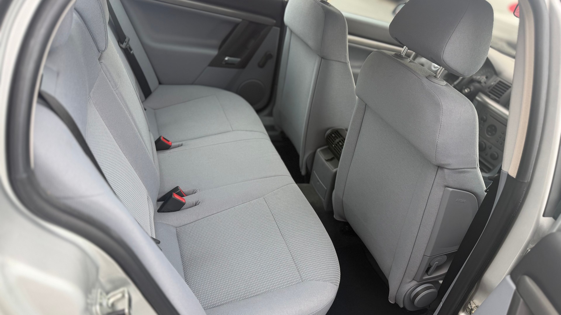 OPEL Vectra GTS 2.2 Elegance-image-7