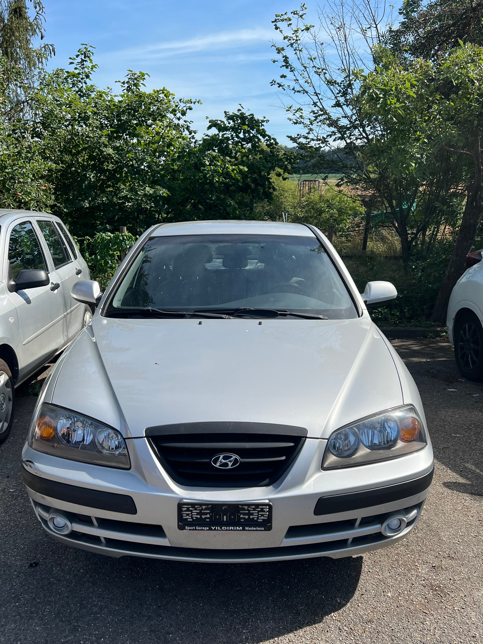 HYUNDAI Elantra 2.0 16V Swiss Edition