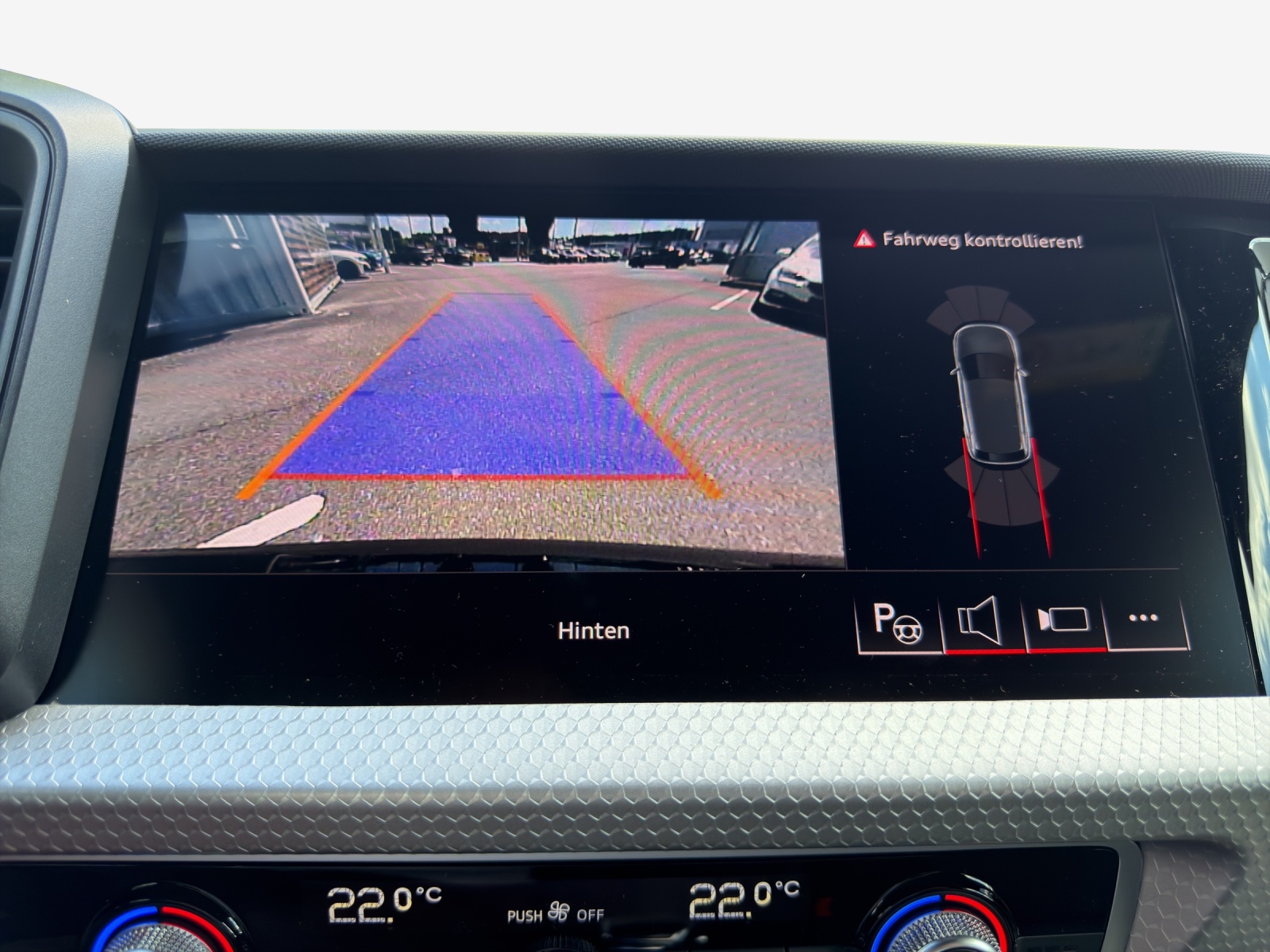 AUDI A1 Sportback 30 TFSI Attraction S-tronic-image-14