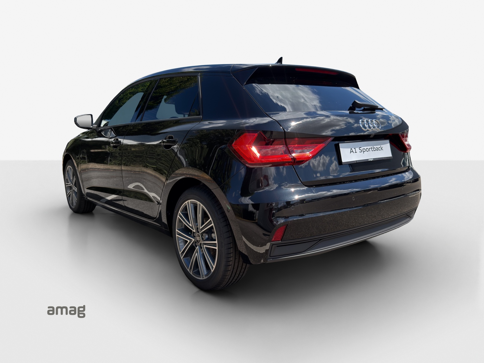 AUDI A1 Sportback 30 TFSI Attraction S-tronic-image-2