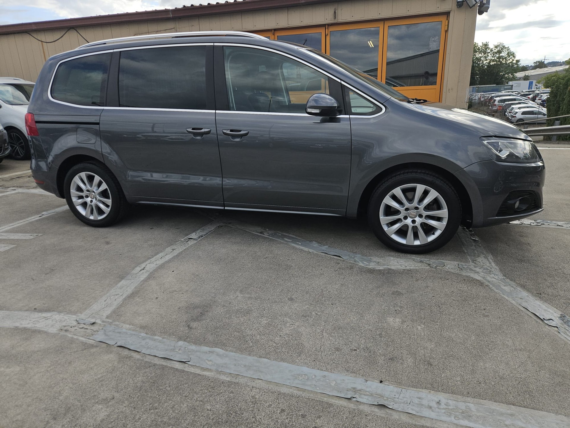 SEAT Alhambra 1.4 TSI Style Eco DSG-image-4