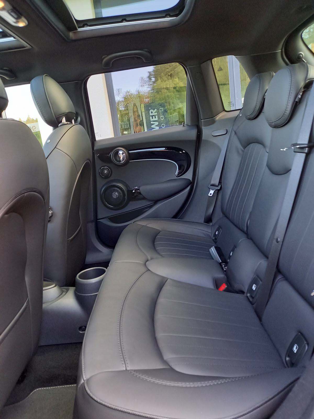 MINI Cooper Steptronic DKG-image-15