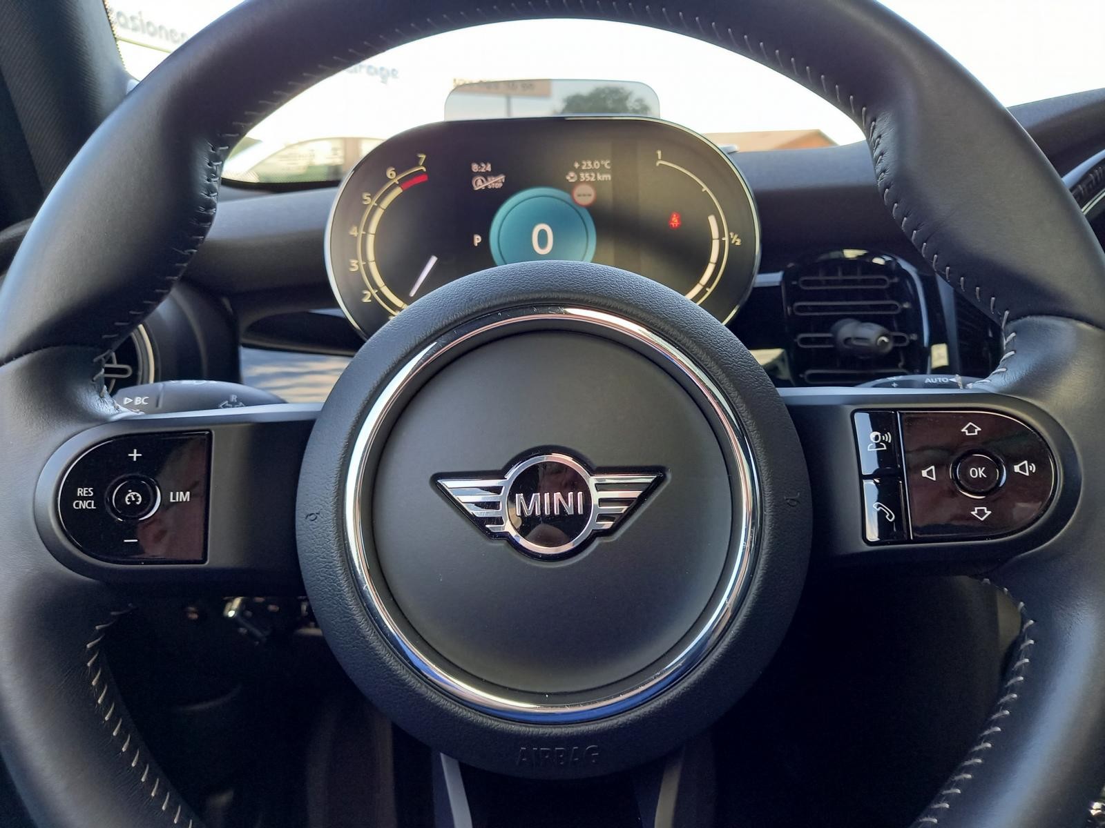 MINI Cooper Steptronic DKG-image-6