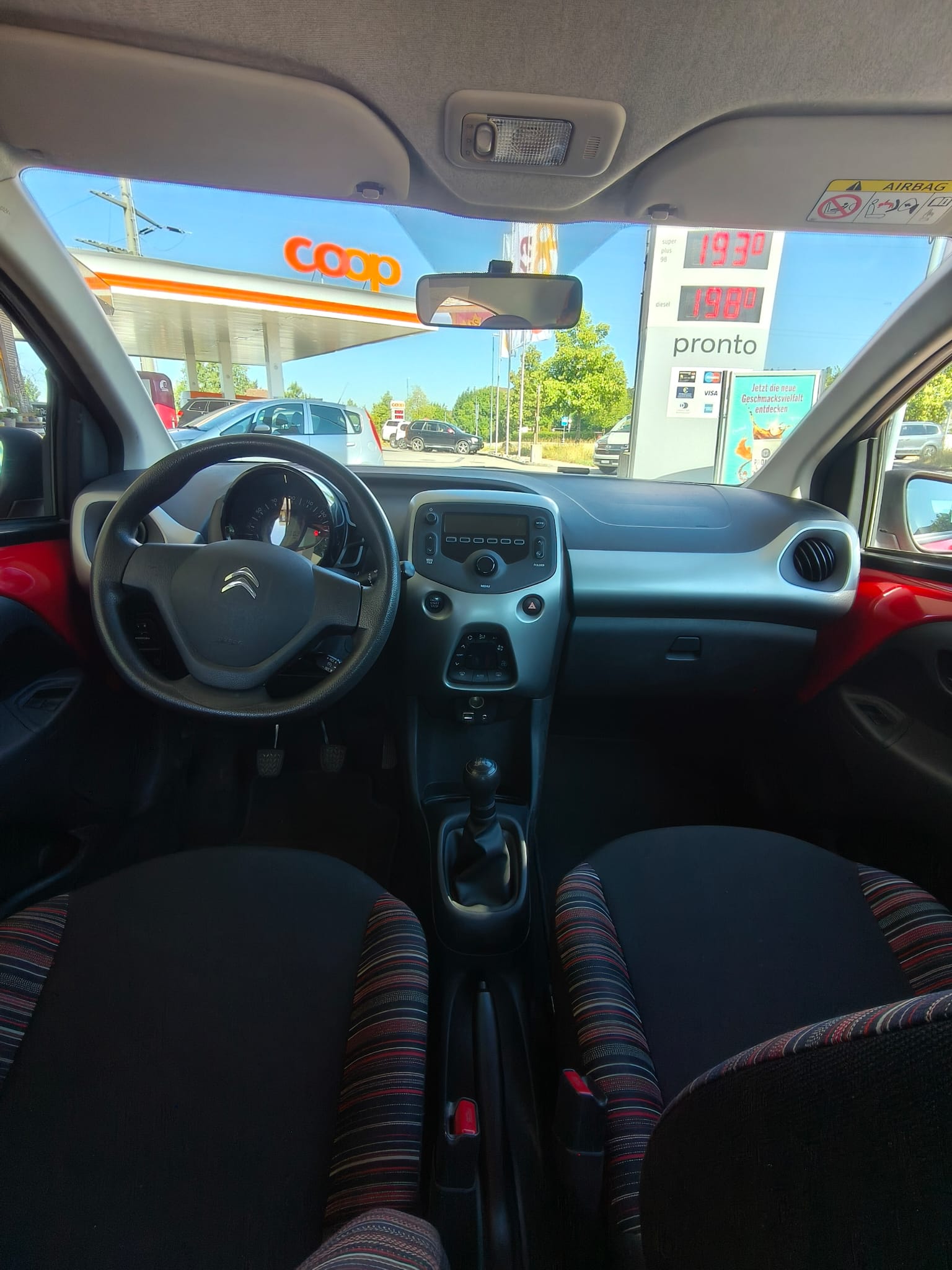 CITROEN C1 1.0 e-VTi Stop&Start Shine Edition-image-6