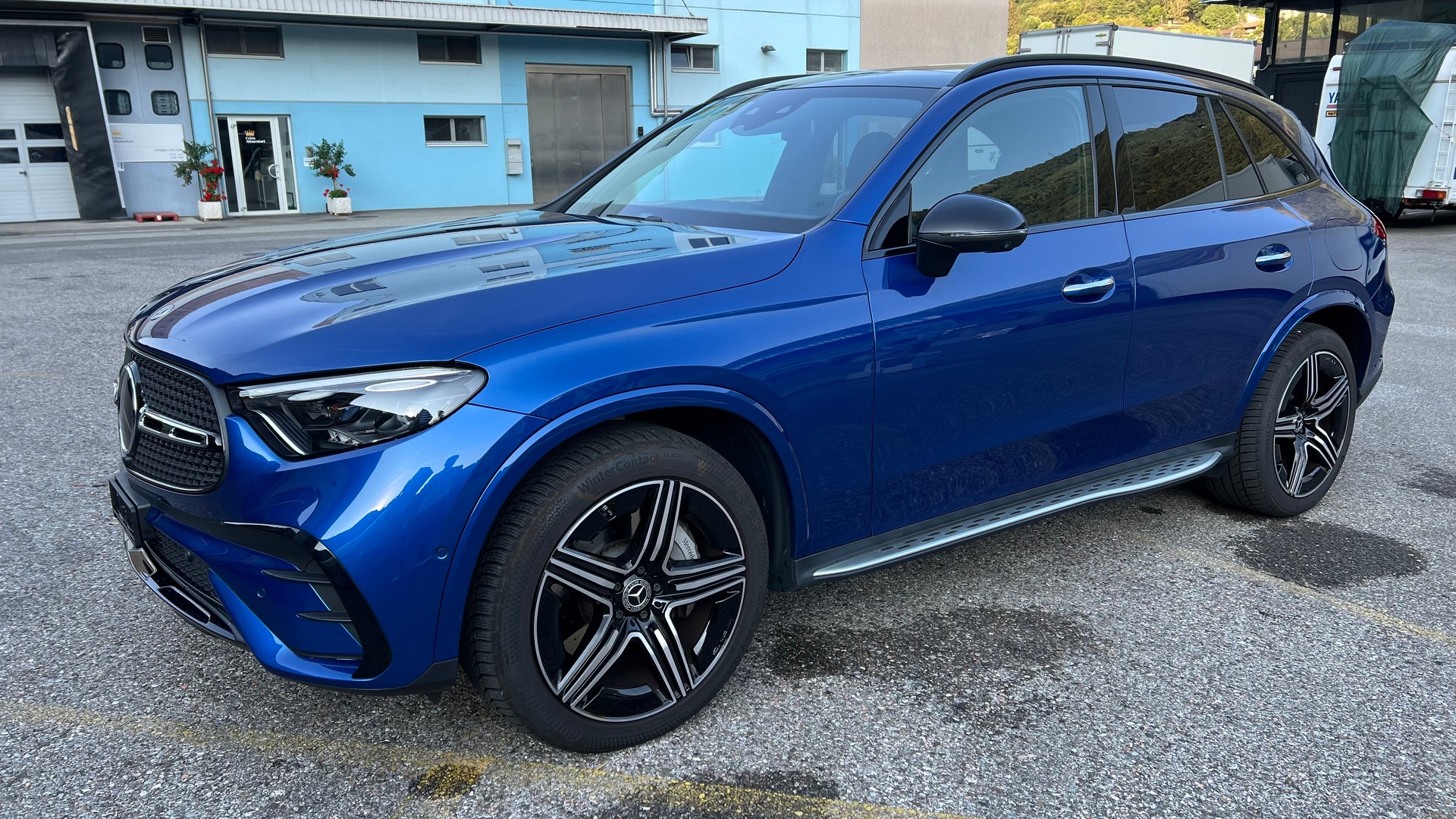 MERCEDES-BENZ GLC 300 e AMG Line 4matic-image-1
