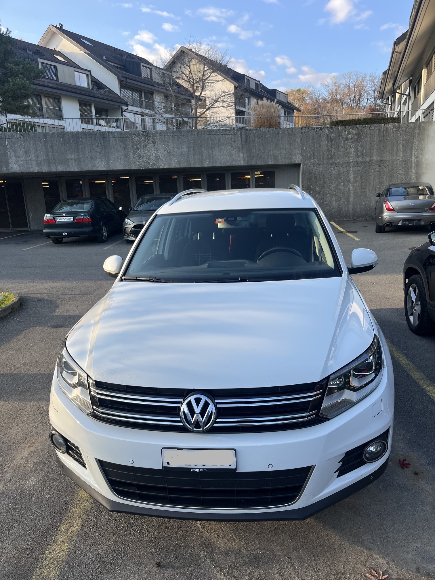 VW Tiguan 2.0 TDI BMT Lounge DSG-image-1