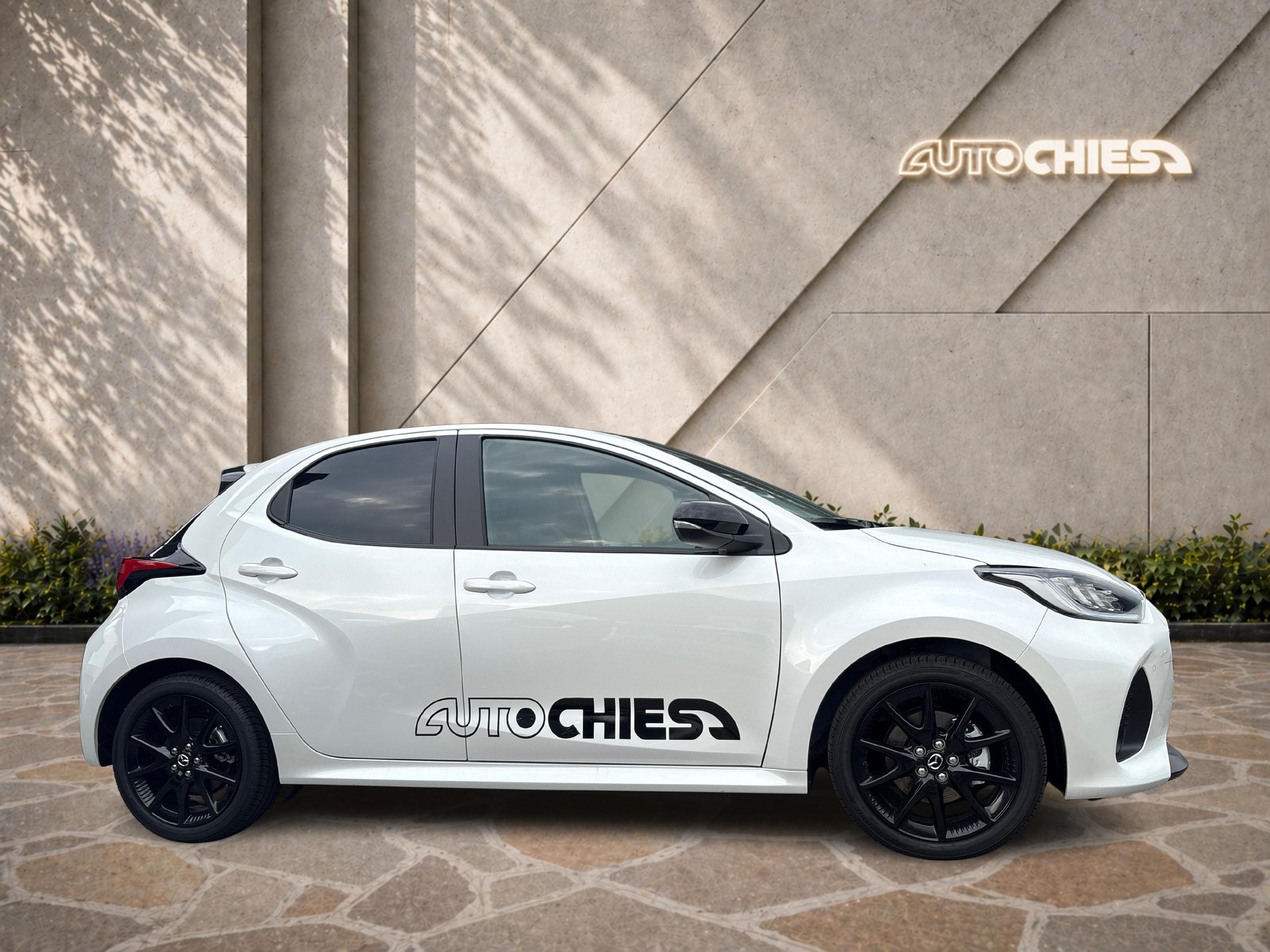 MAZDA 2 1.5 Hybrid Homura Plus-image-5