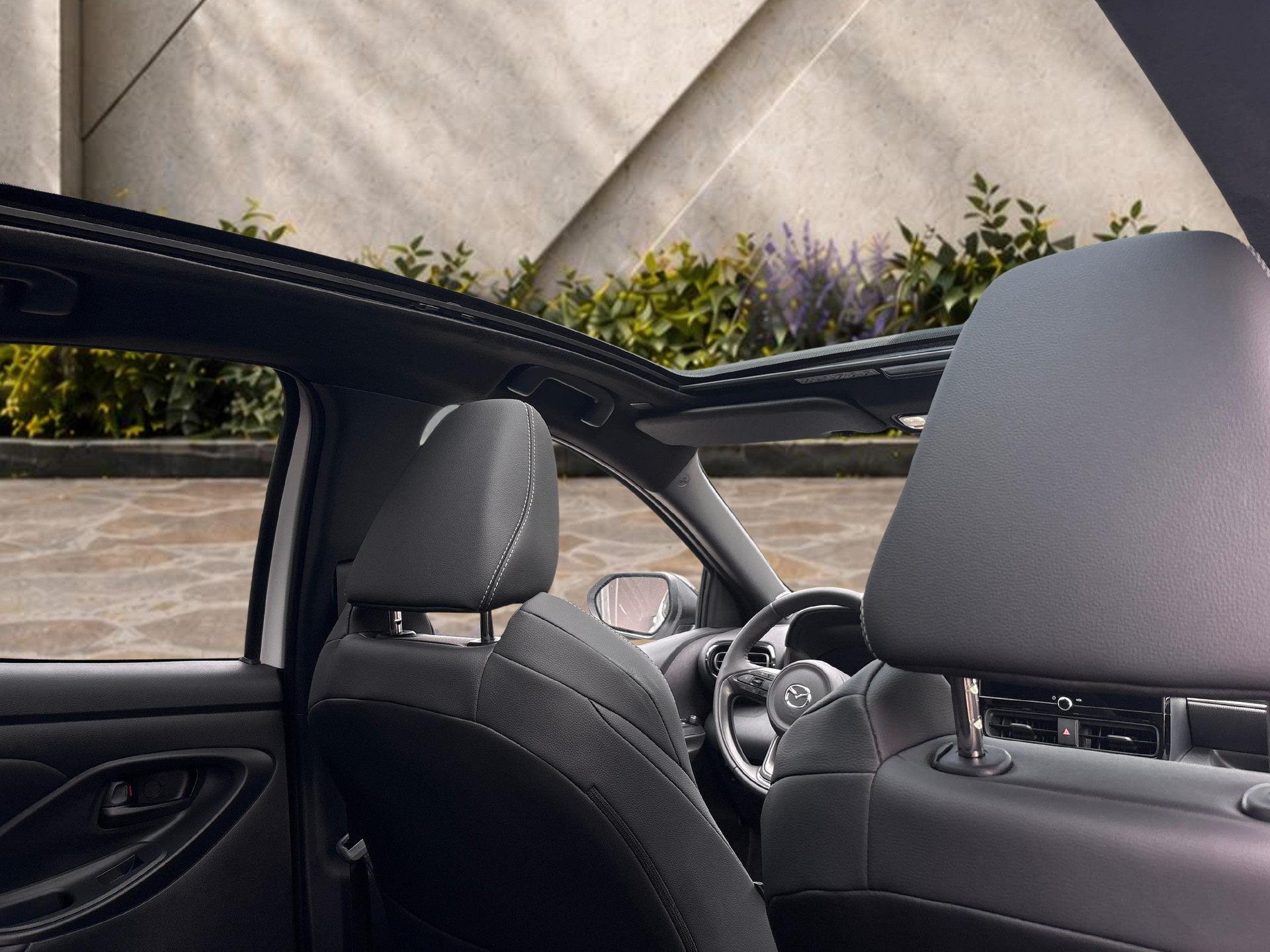 MAZDA 2 1.5 Hybrid Homura Plus-image-12