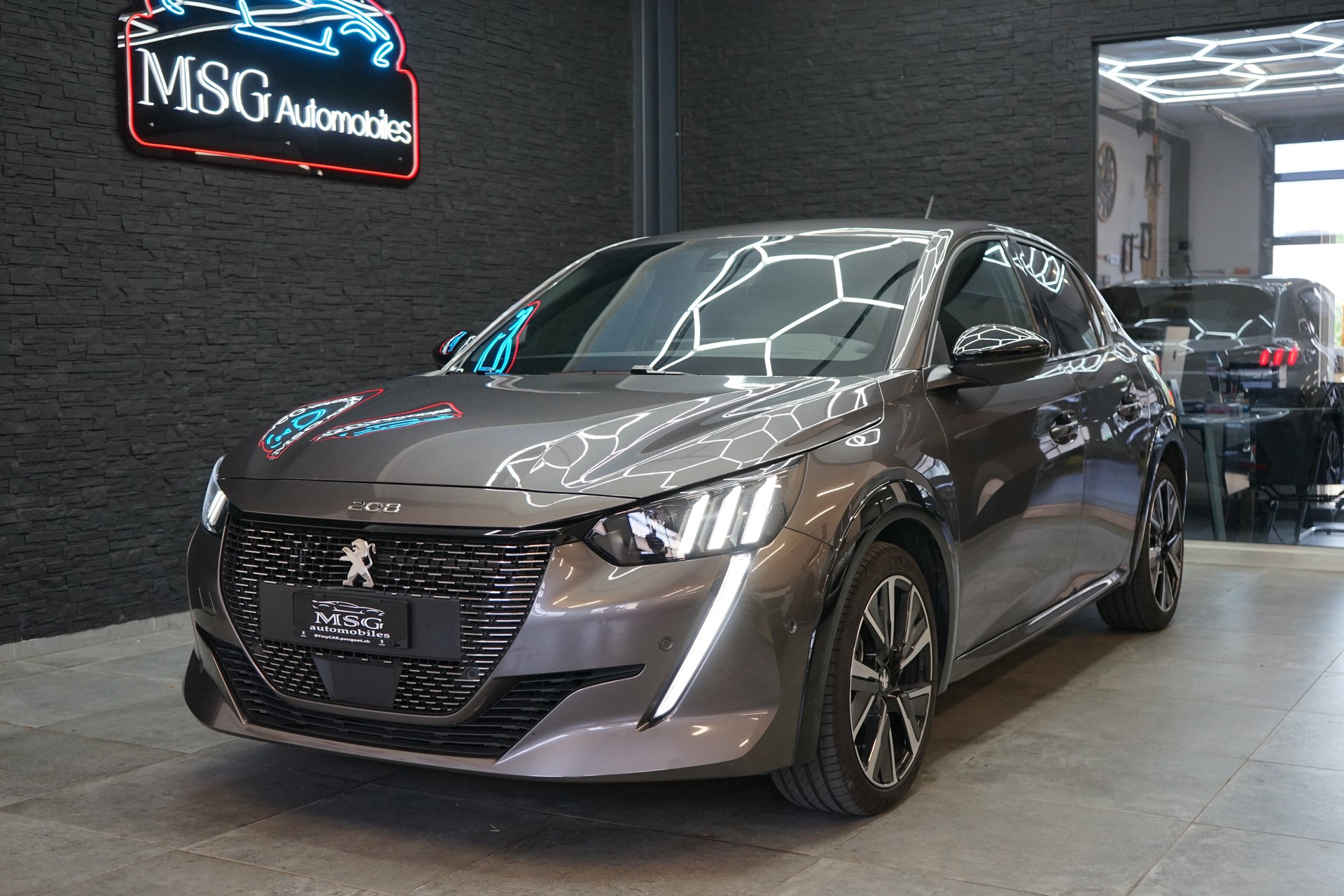 PEUGEOT 208 1.2 PureTech GT EAT8