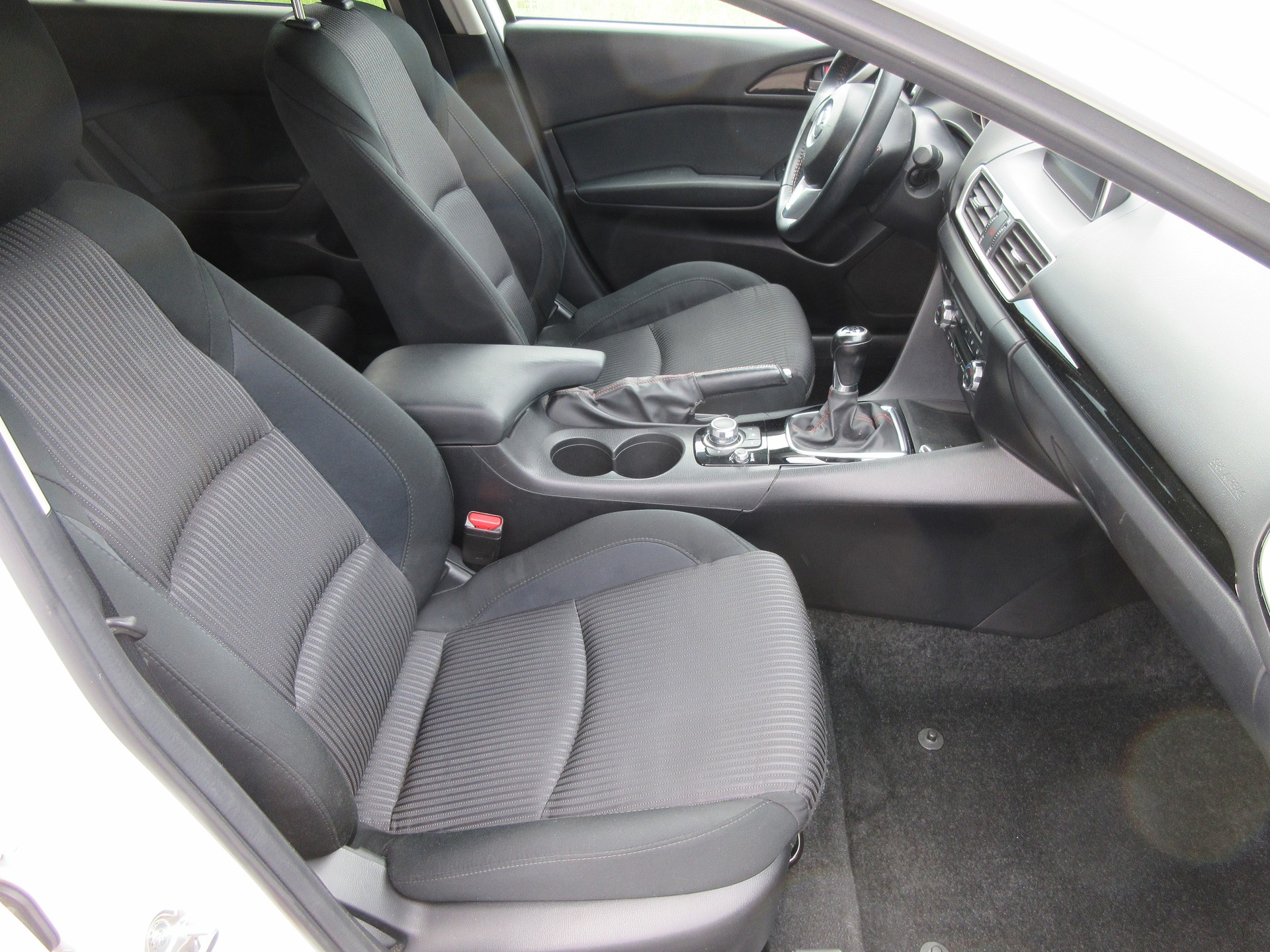 MAZDA 3 2.0 16V Ambition Plus-image-8