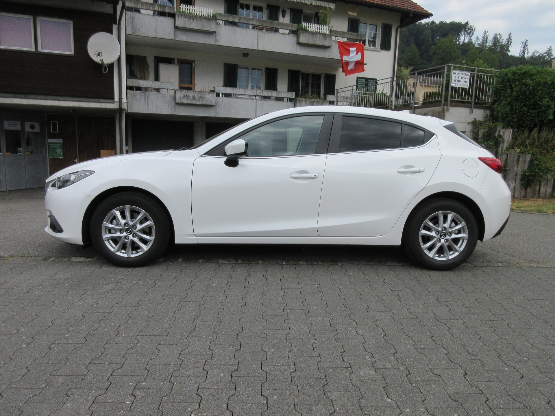 MAZDA 3 2.0 16V Ambition Plus-image-1
