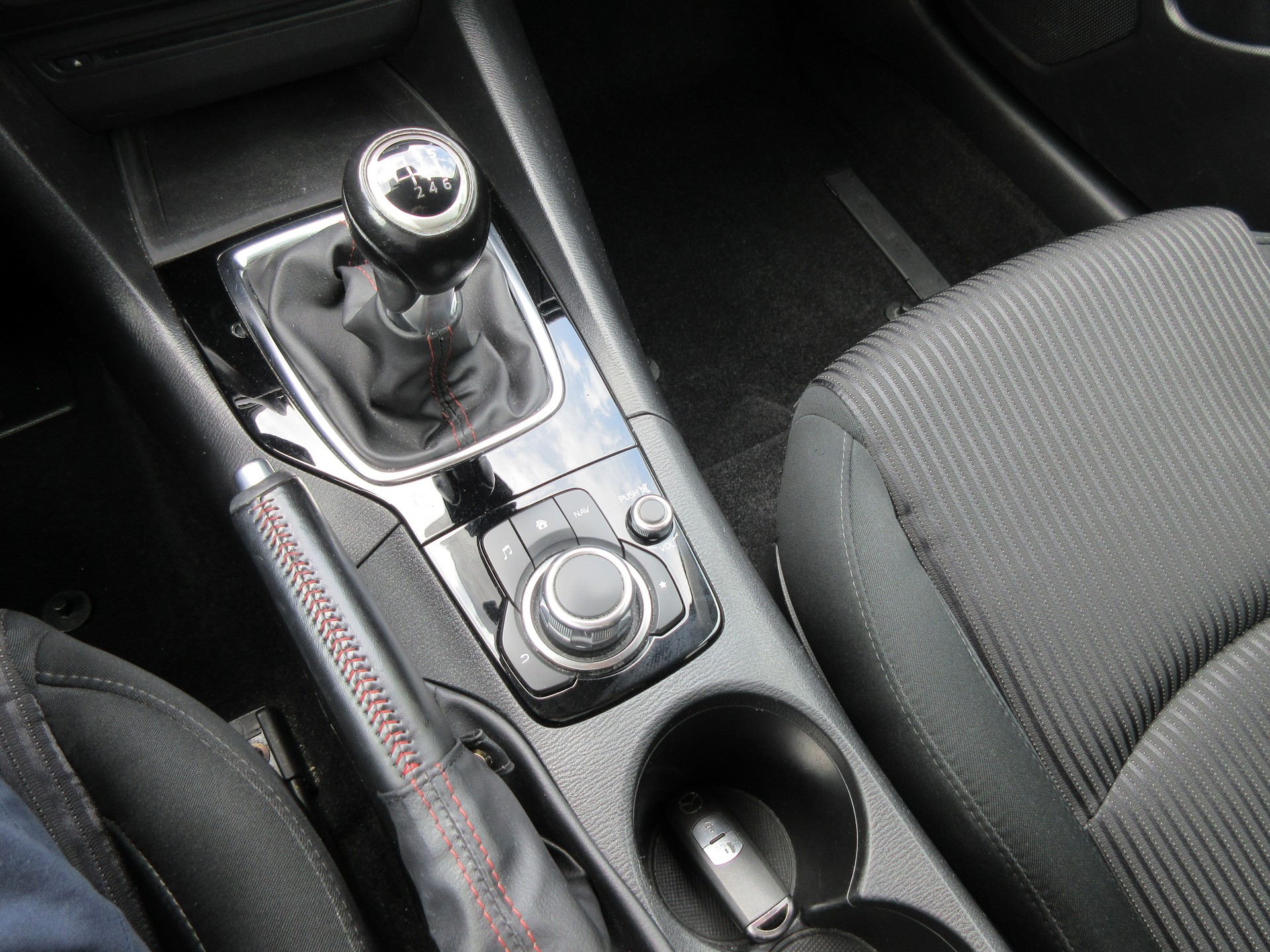 MAZDA 3 2.0 16V Ambition Plus-image-13