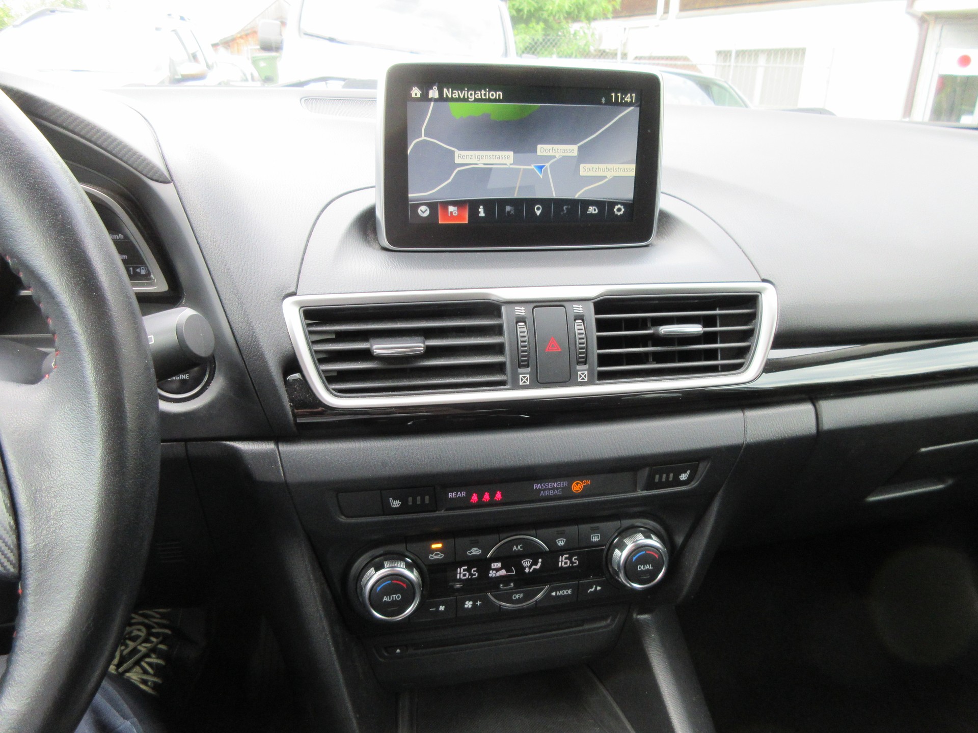 MAZDA 3 2.0 16V Ambition Plus-image-12