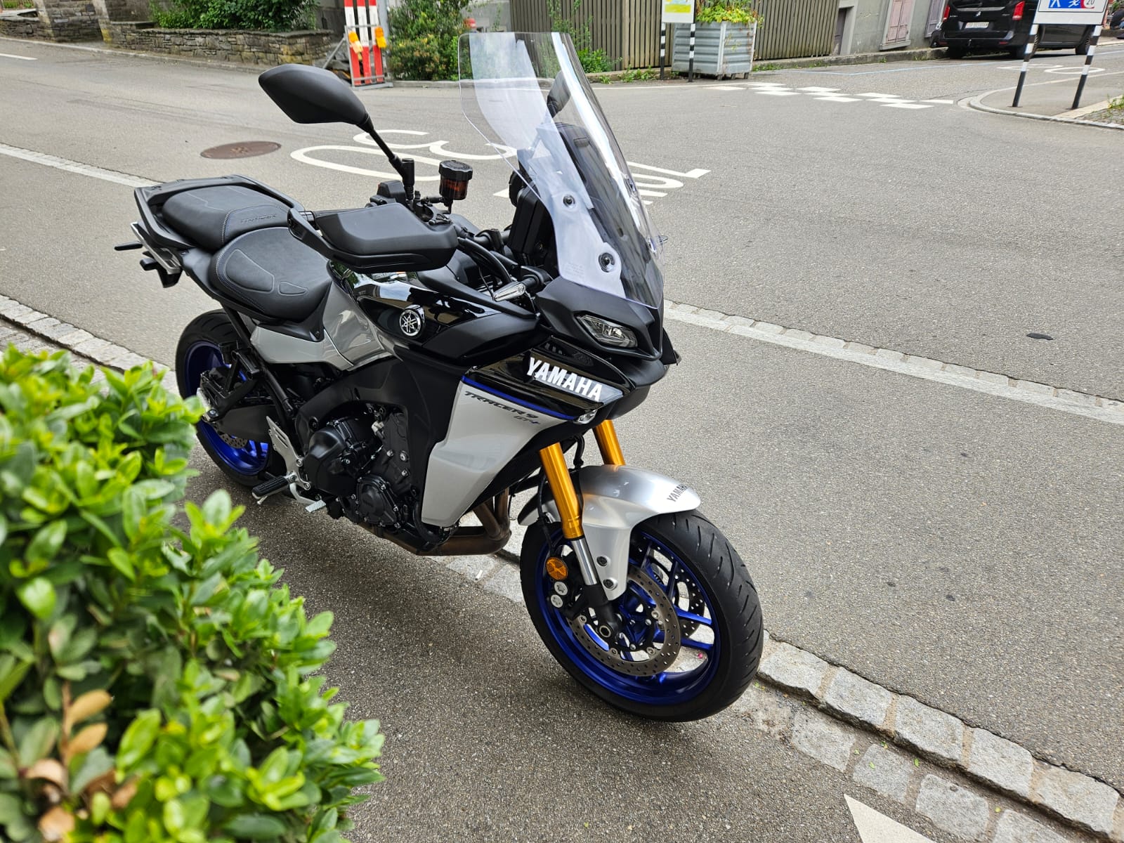 YAMAHA Tracer 9 GT+-showroom-element-3