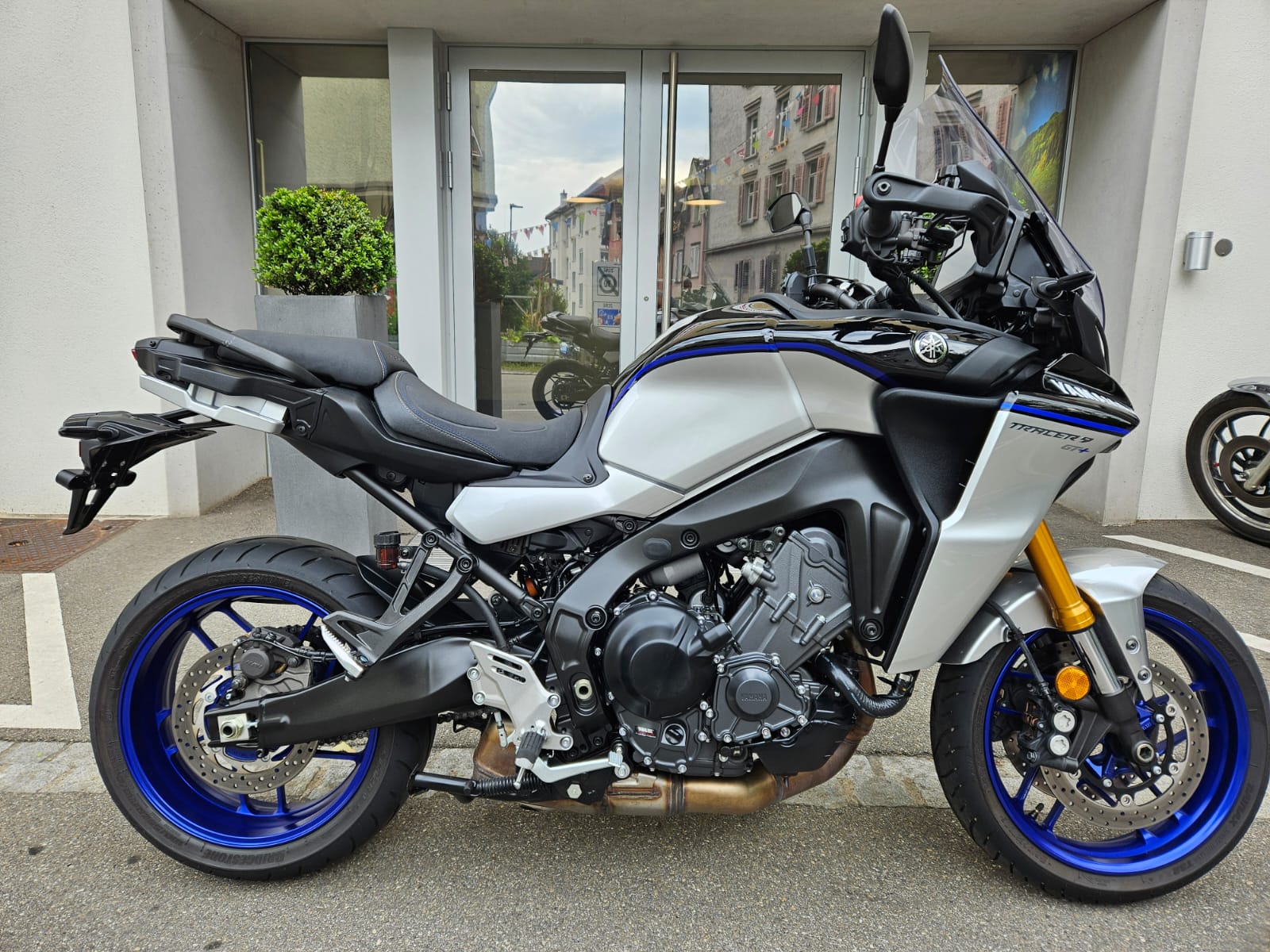 YAMAHA Tracer 9 GT+-showroom-element-1