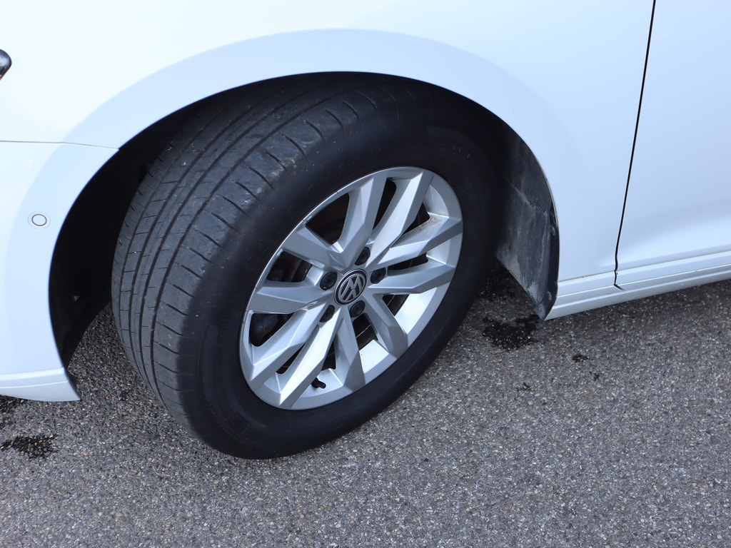 VW Passat Variant 1.6 TDI Business DSG ** Neues Modell 2020 ** Gr-Navi mit RF-kamera ** Abstandsregelsystem **-image-12