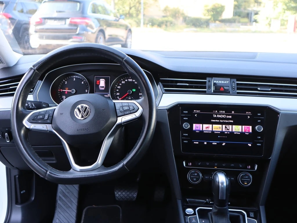 VW Passat Variant 1.6 TDI Business DSG ** Neues Modell 2020 ** Gr-Navi mit RF-kamera ** Abstandsregelsystem **-image-9