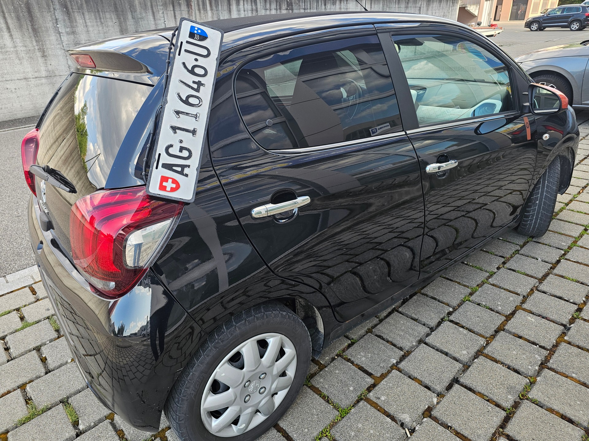 PEUGEOT 108 1.2 VTi Roland Garros Top-image-4