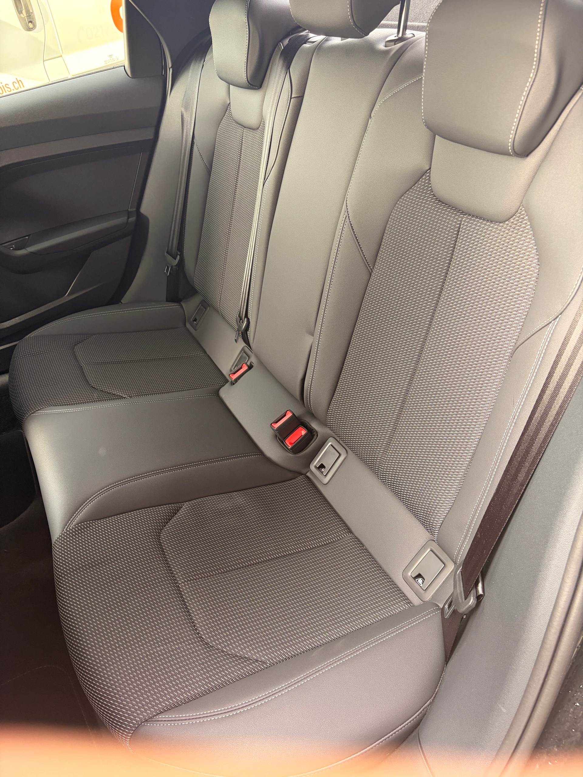AUDI A1 Sportback 30 TFSI Attraction S-tronic-image-6