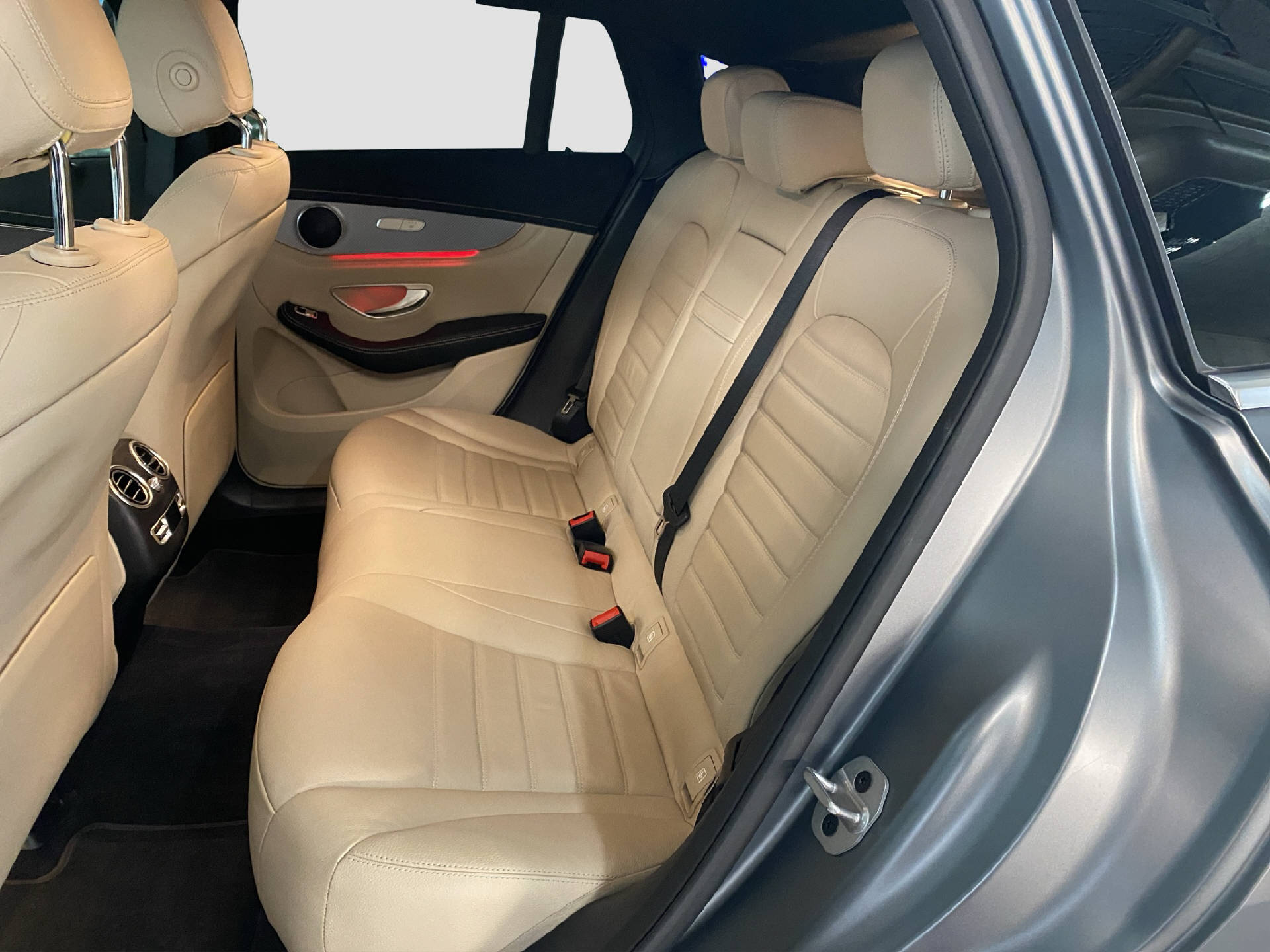 MERCEDES-BENZ EQC 400 AMG Line 4MATIC-image-14