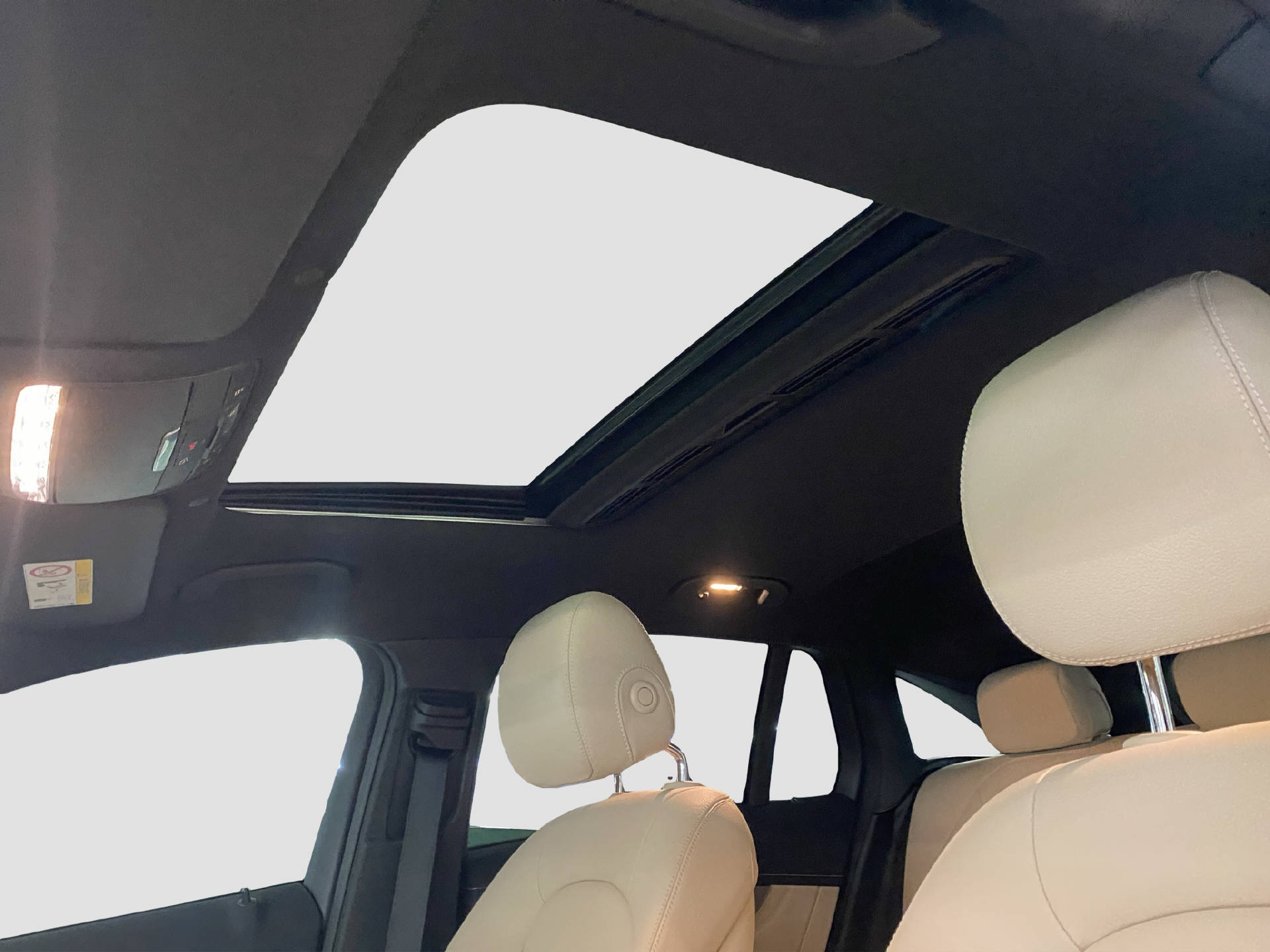 MERCEDES-BENZ EQC 400 AMG Line 4MATIC-image-12