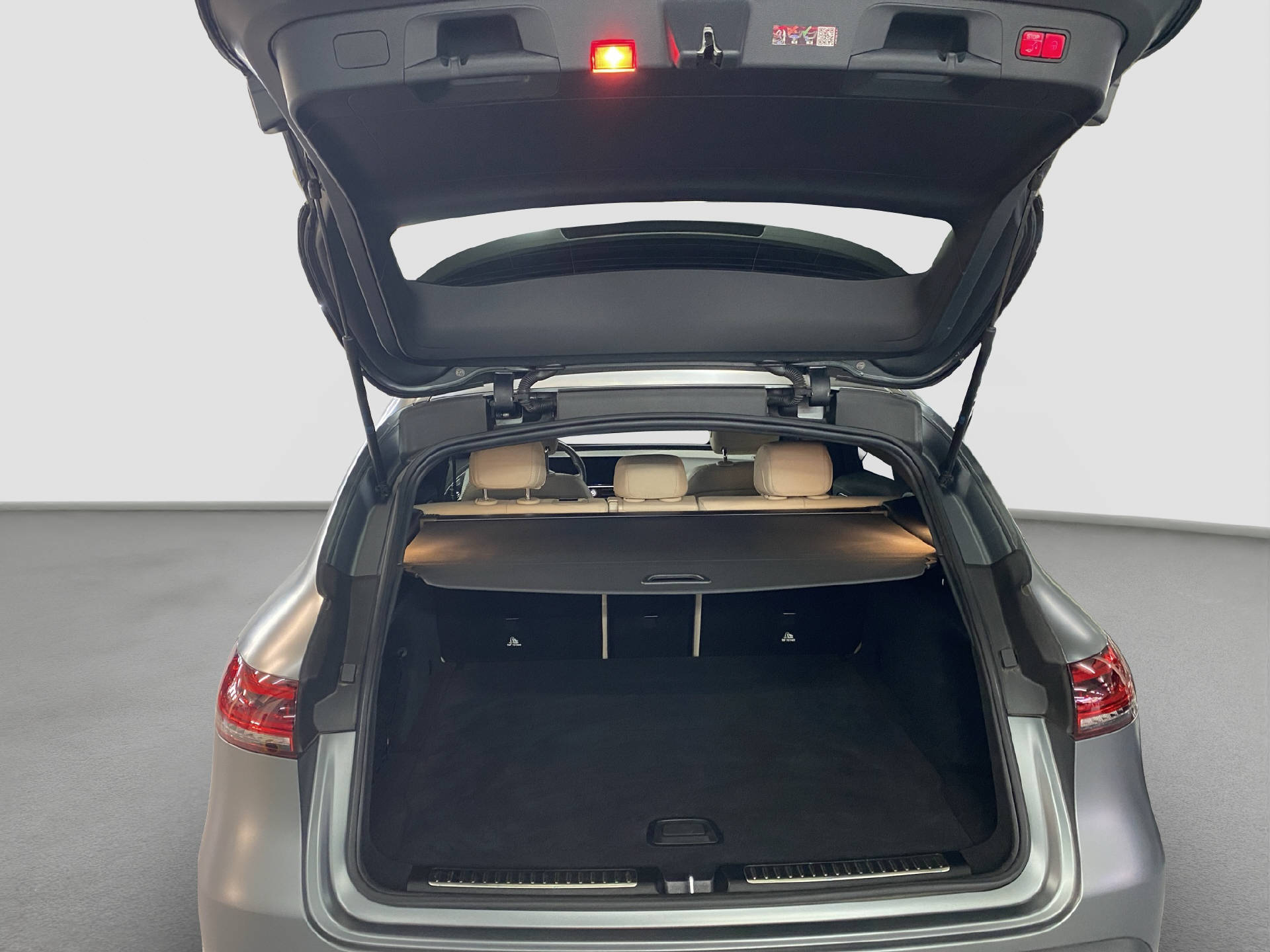 MERCEDES-BENZ EQC 400 AMG Line 4MATIC-image-15