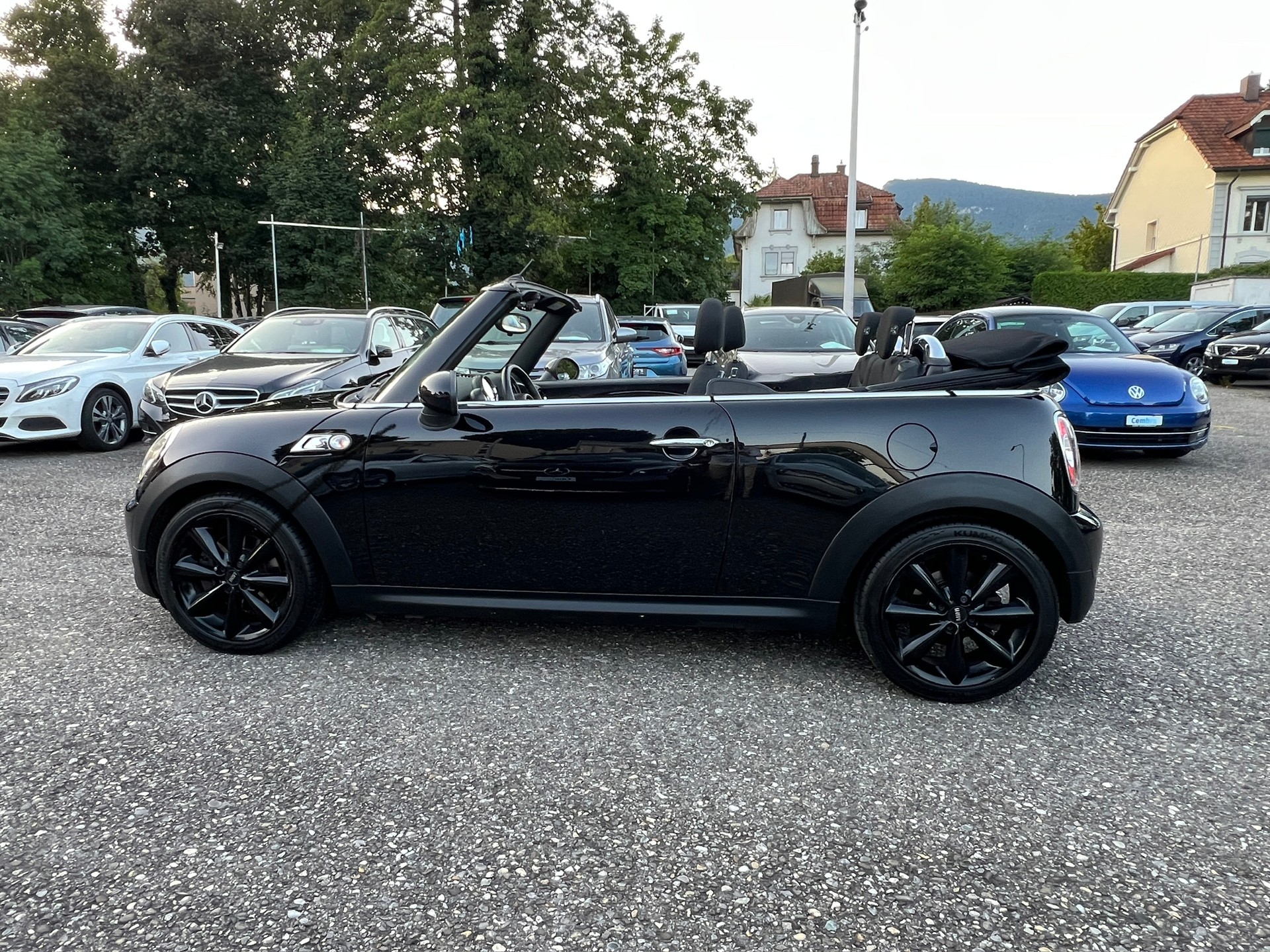 MINI Cooper S Cabriolet-image-10