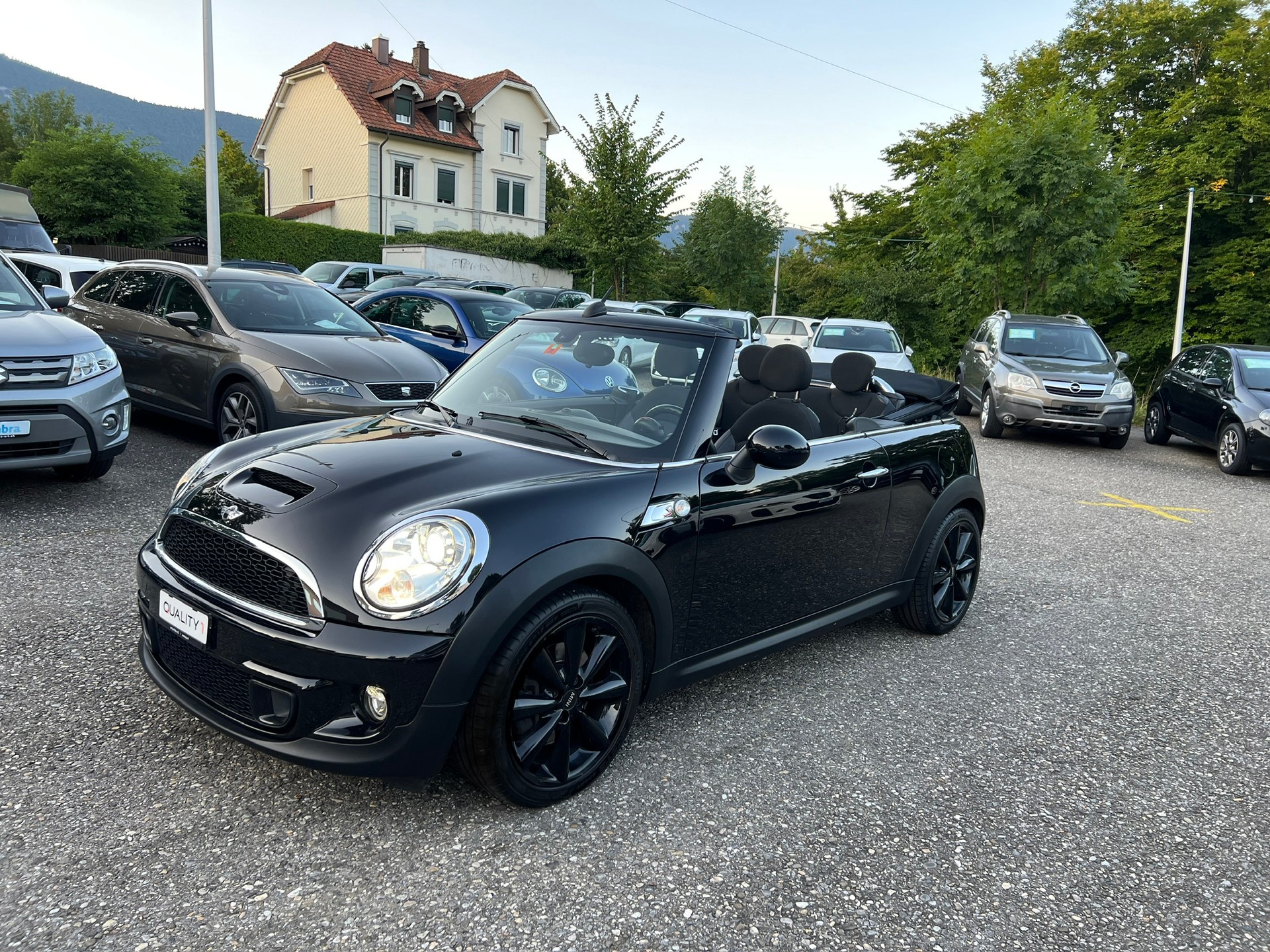 MINI Cooper S Cabriolet-image-4
